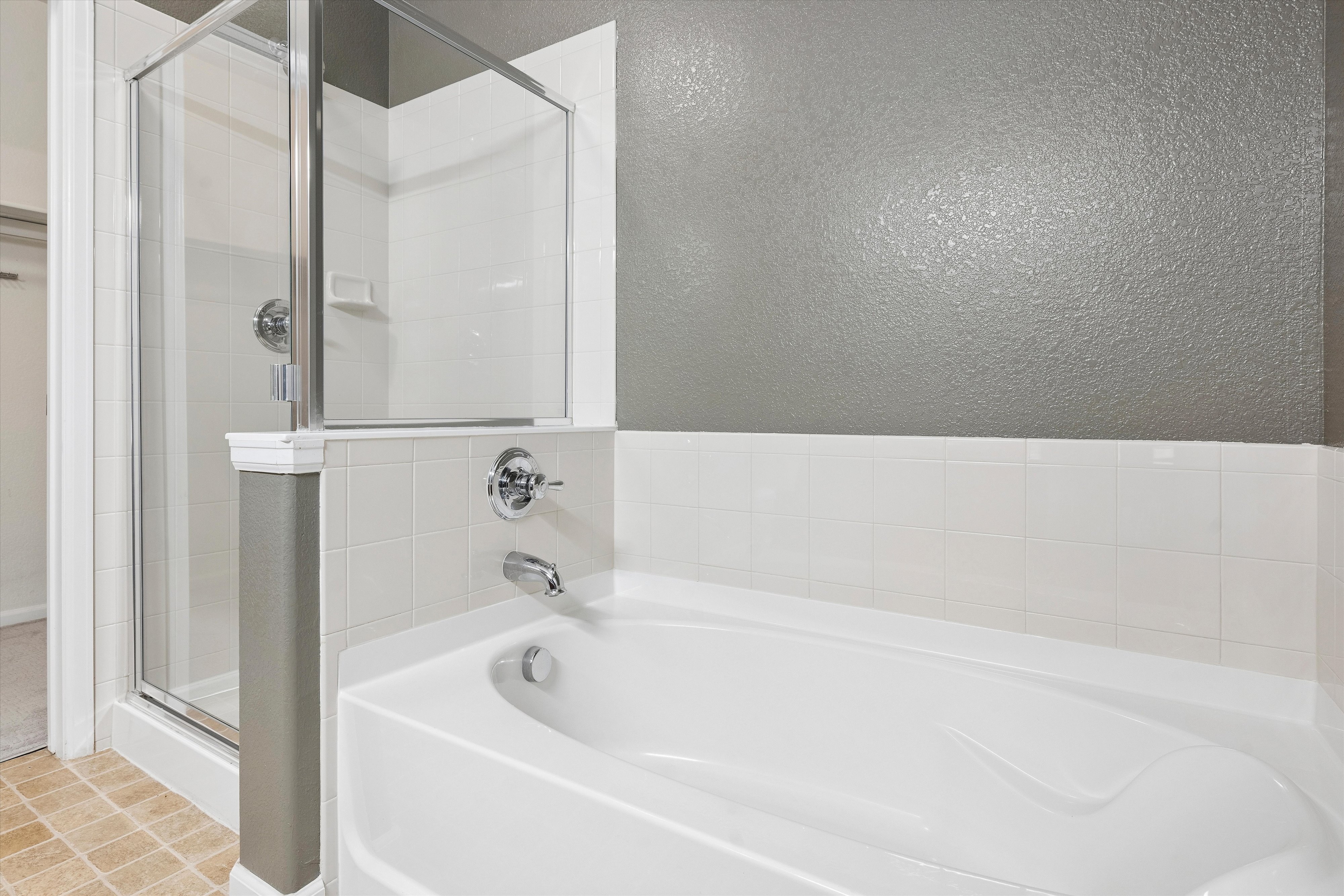  2-Bedroom, 2-Bath Condo In The Heart Of Lowry - 物件實景