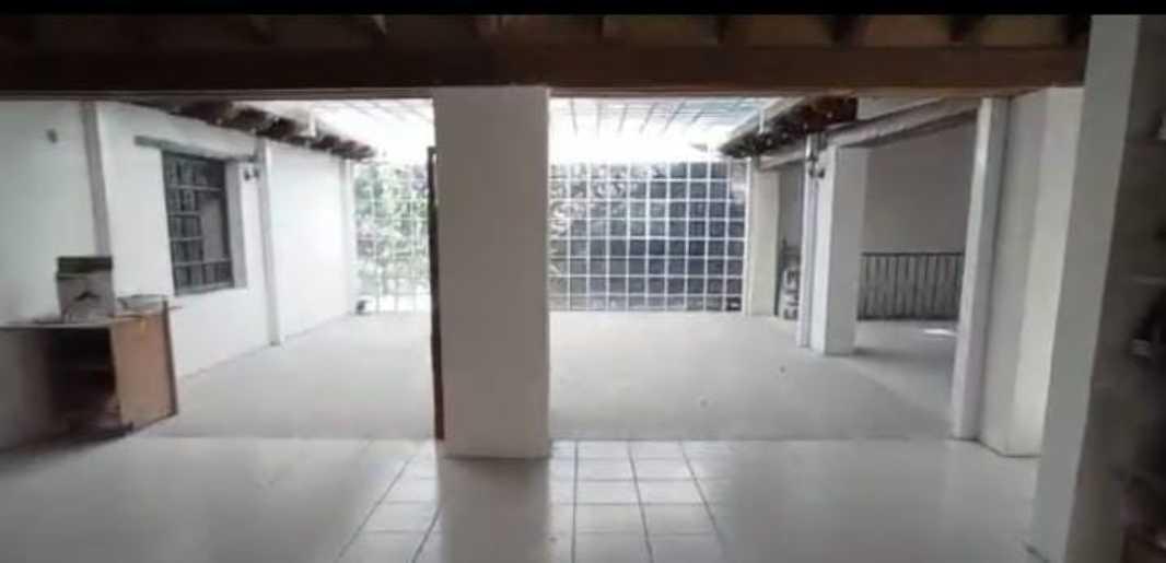 Jacarandas, Querétaro, Querétaro, 76100, Mexico, 3 Bedrooms Bedrooms, ,5 BathroomsBathrooms,Residential,For Sale,Jacarandas,1620839