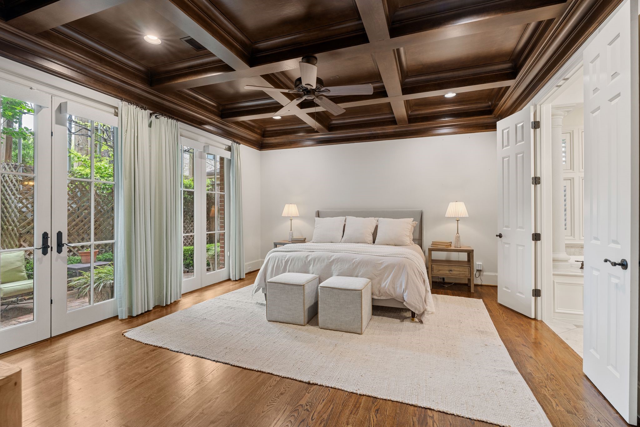  1010 Nantucket Drive F - 物件實景