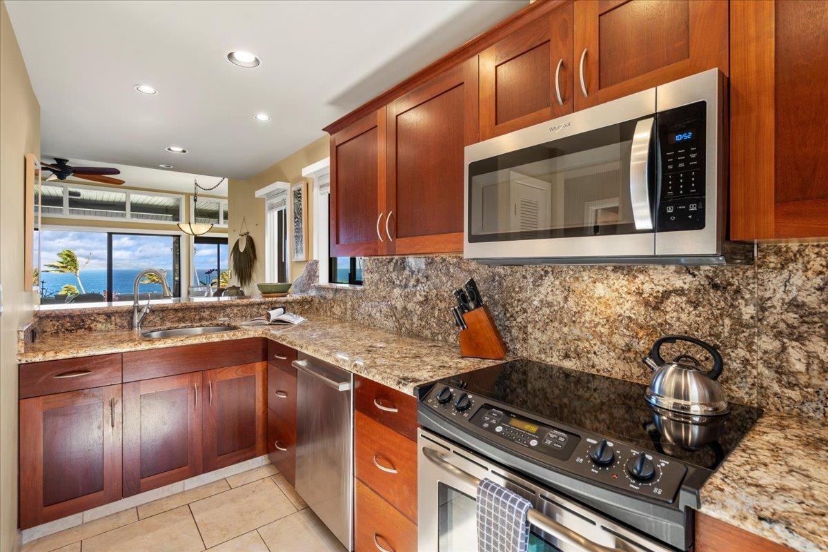 Lahaina, Hawaii, 96761, United States, 1 Bedroom Bedrooms, ,2 BathroomsBathrooms,Residential,For Sale,1999148