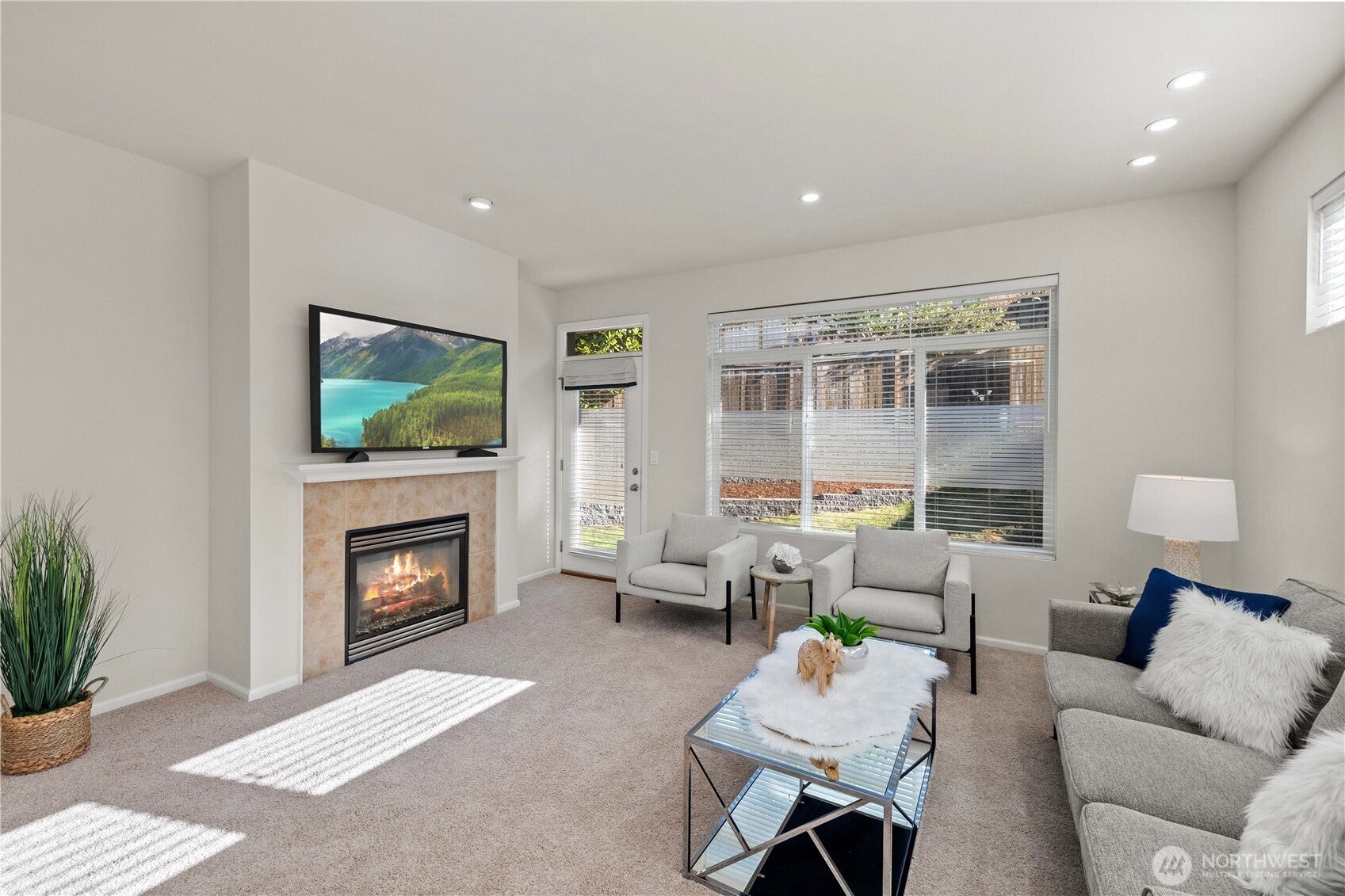 Snohomish, Washington, 98296, United States, 3 Bedrooms Bedrooms, ,3 BathroomsBathrooms,Residential,For Sale,1900545