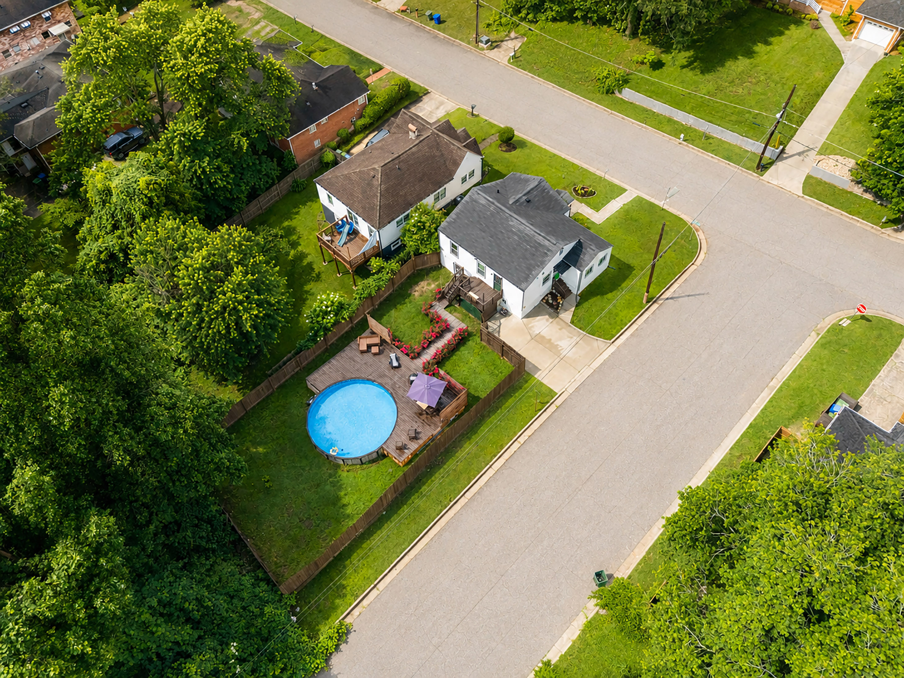  Mozley Park Home Offers Rare Combination of Indoor and Outdoor Gathering Spaces - 物件實景