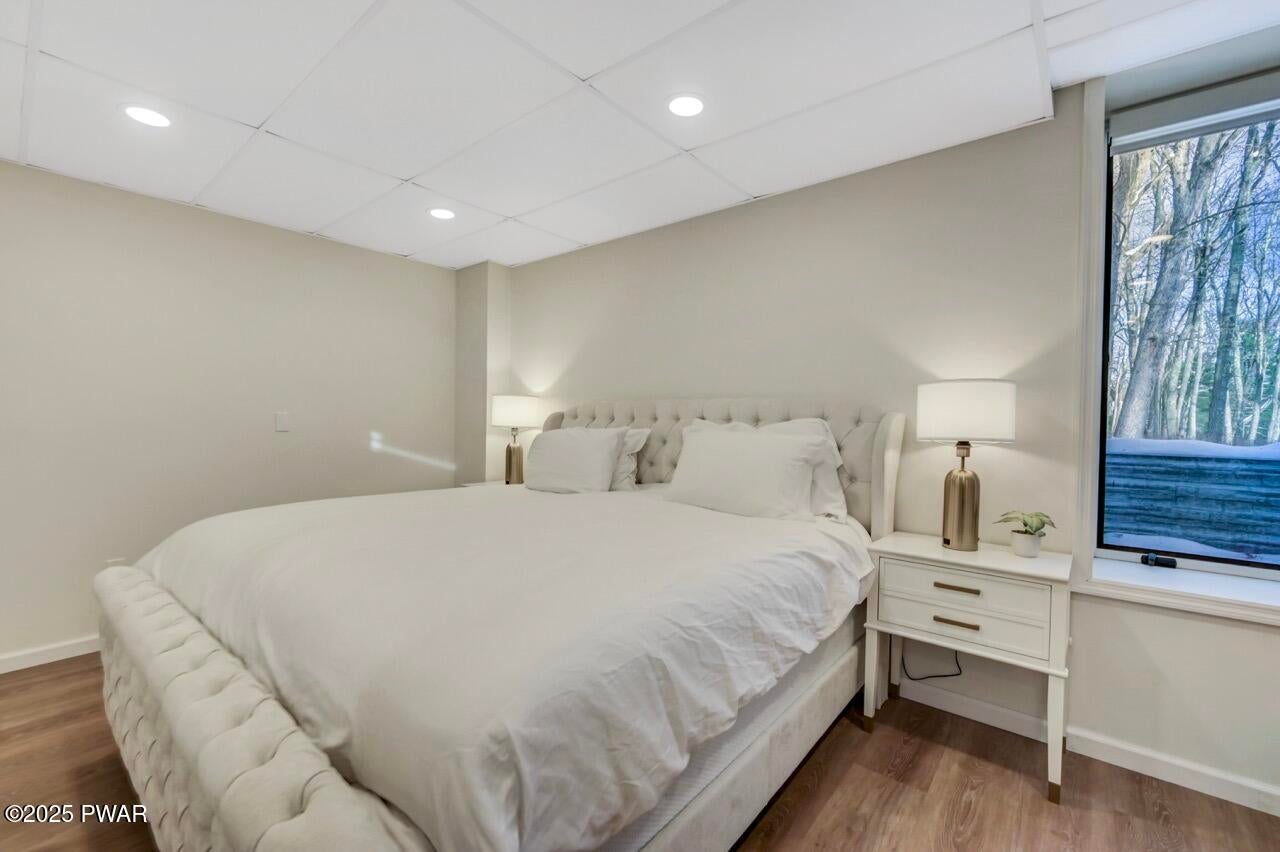 Lords Valley, Pennsylvania, 18428, United States, 6 Bedrooms Bedrooms, ,3 BathroomsBathrooms,Residential,For Sale,2001480