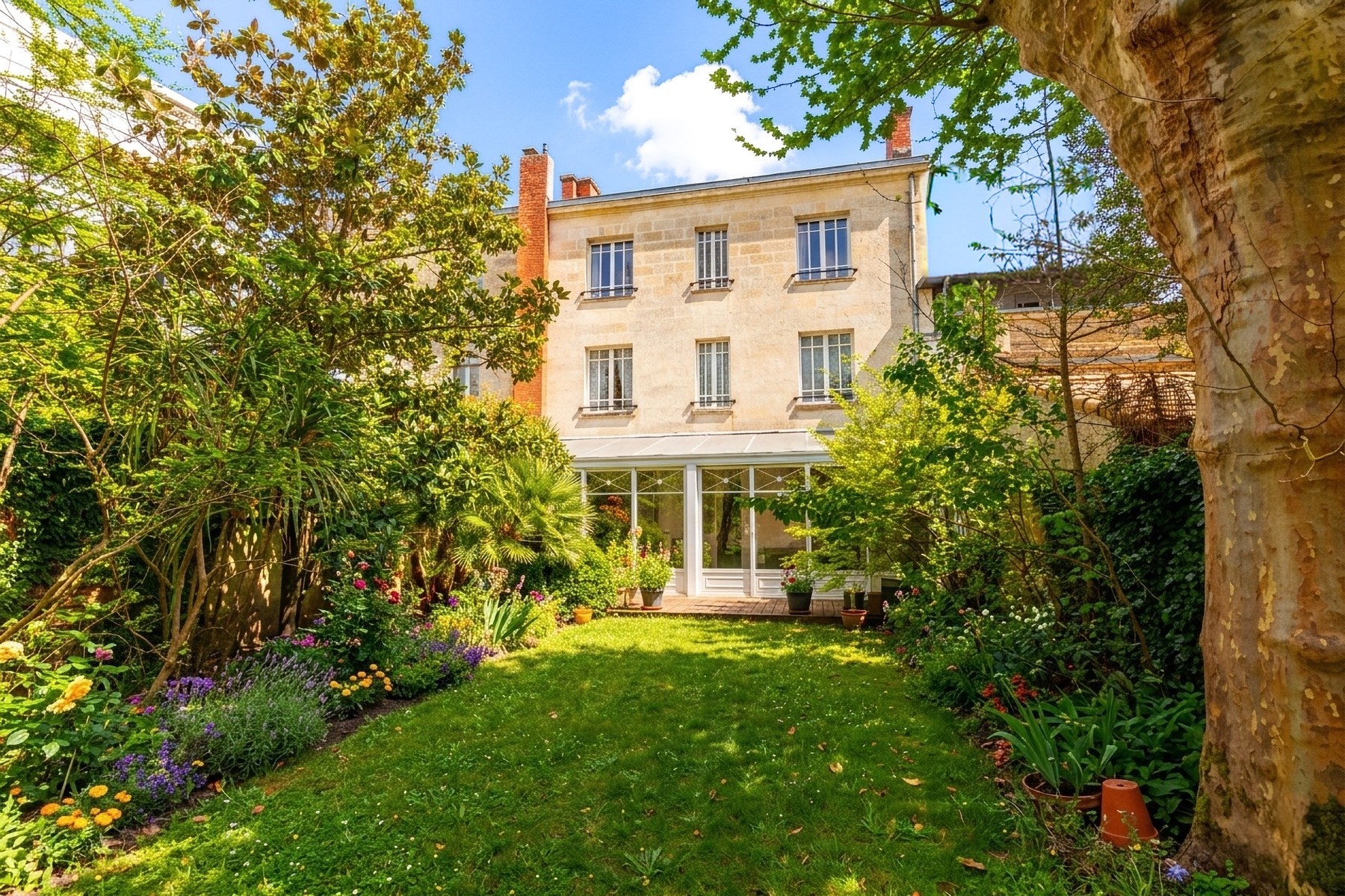  BORDEAUX SAINT-GENÈS – PRESTIGIOUS PRIVATE MANSION WITH POOL AND PARK – GARAGES - 物件實景