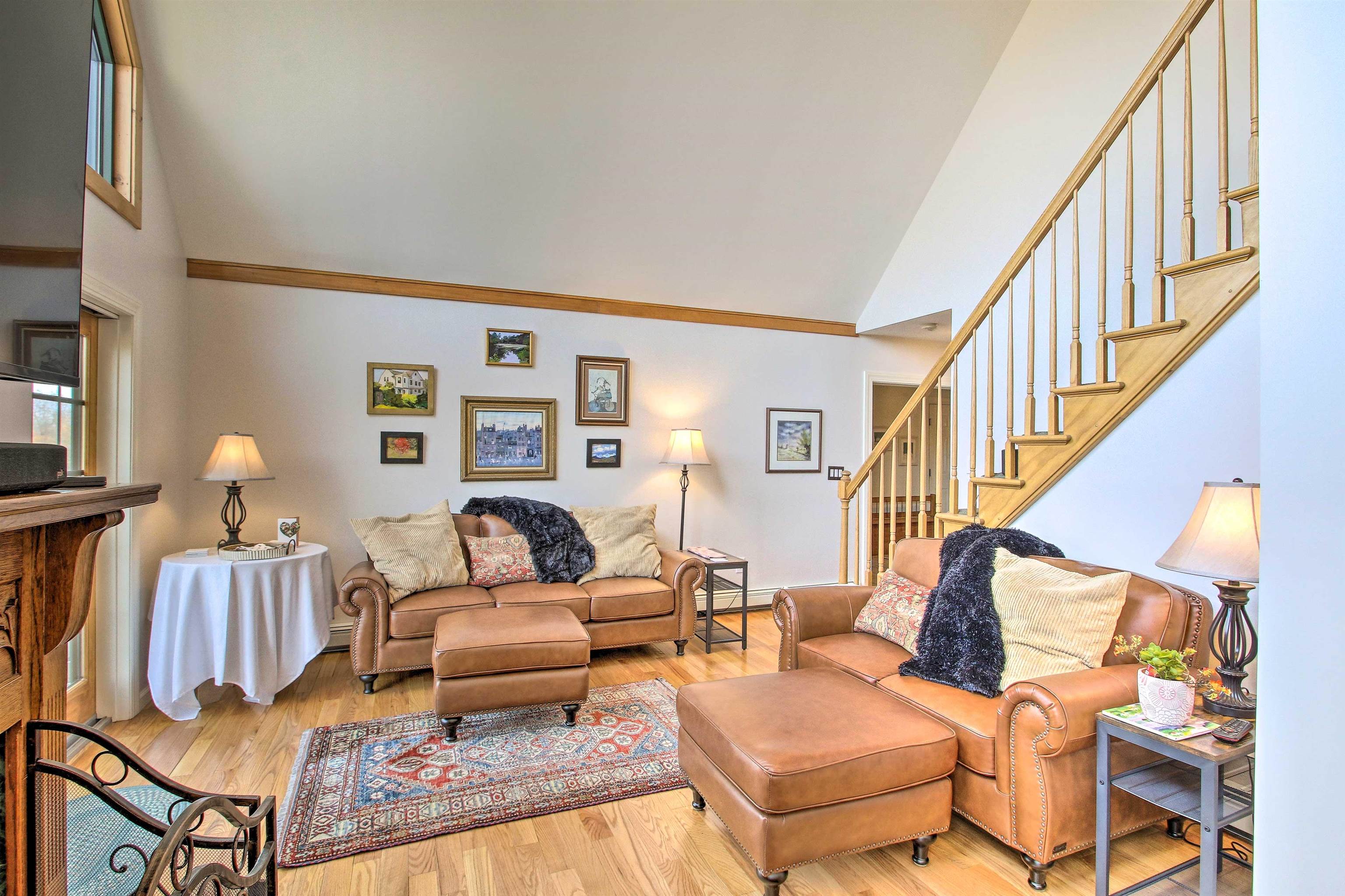 Easton, New Hampshire, 03580, United States, 3 Bedrooms Bedrooms, ,2 BathroomsBathrooms,Residential,For Sale,1846634