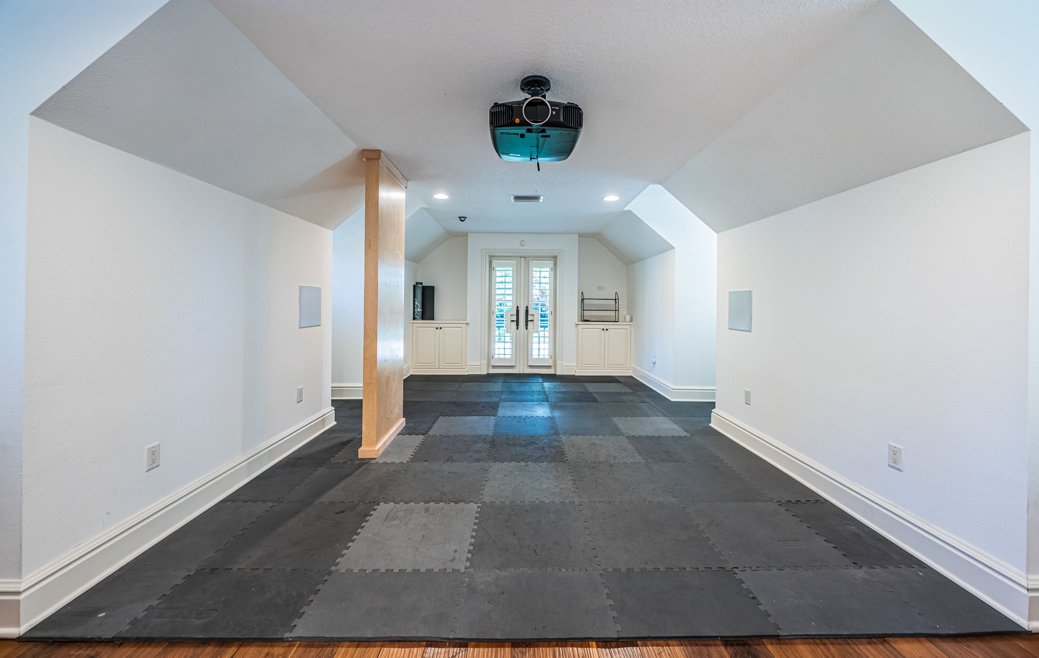 118 Harbor View Lane, Belleair Bluffs, Florida, 33770, United States, 5 Bedrooms Bedrooms, ,6 BathroomsBathrooms,Residential,For Sale,118 Harbor View Lane,1689192