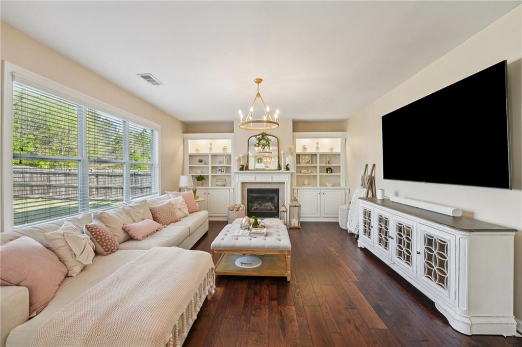 Canton, Georgia, 30115, United States, 6 Bedrooms Bedrooms, ,4 BathroomsBathrooms,Residential,For Sale,2035278