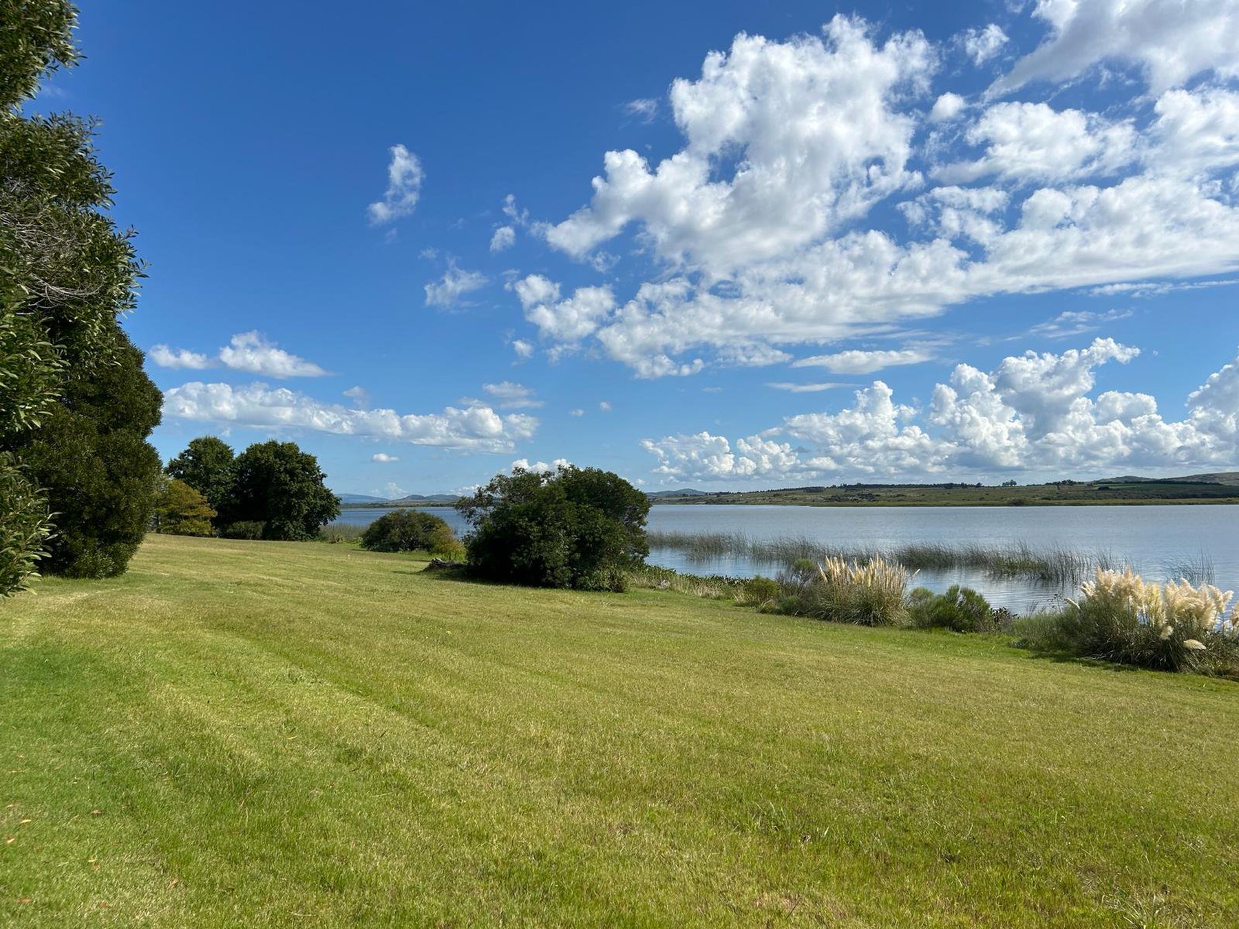  Exclusive lot on Laguna del Sauce. - 物件實景