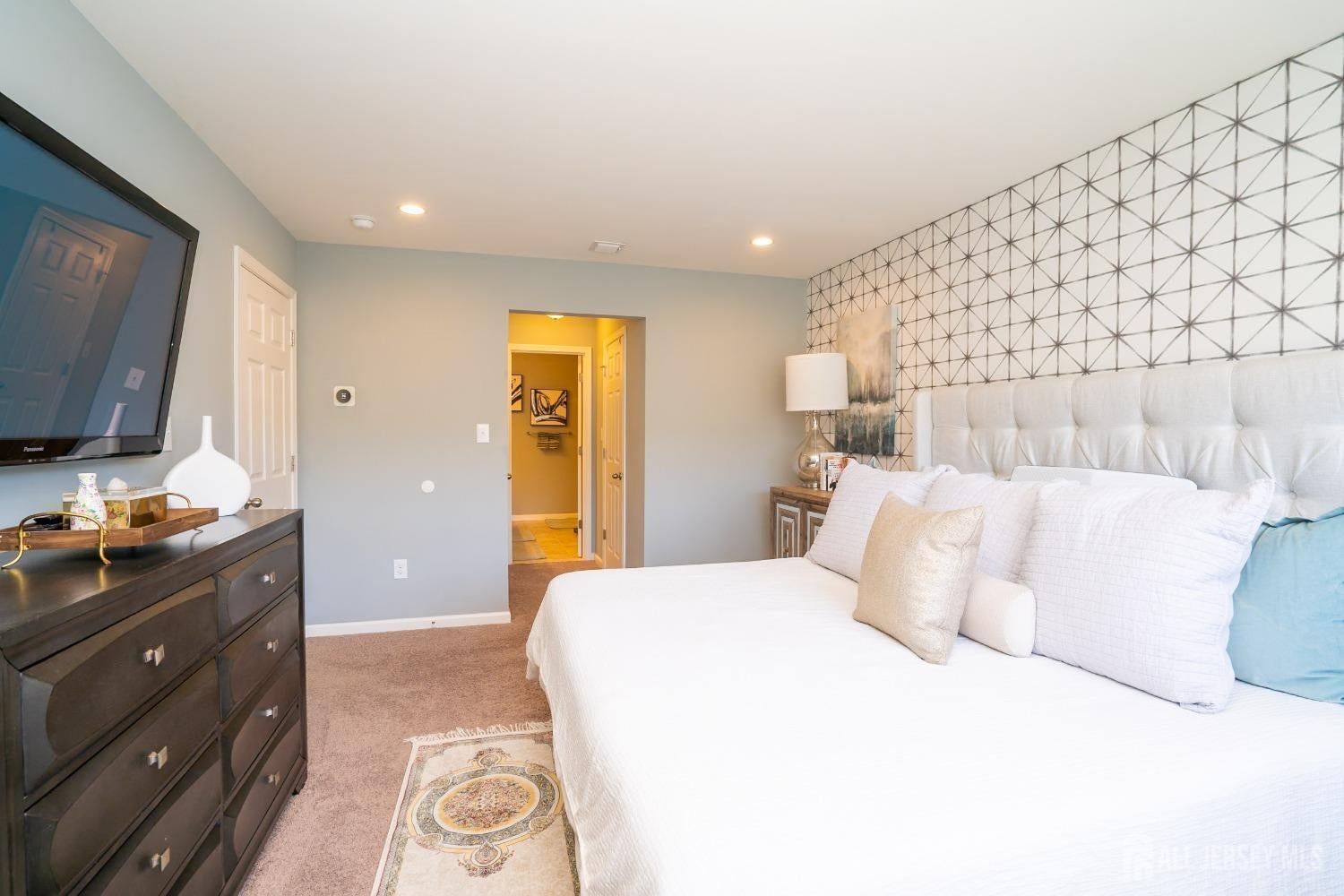 Monroe, New Jersey, 08831, United States, 3 Bedrooms Bedrooms, ,3 BathroomsBathrooms,Residential,For Sale,1915247