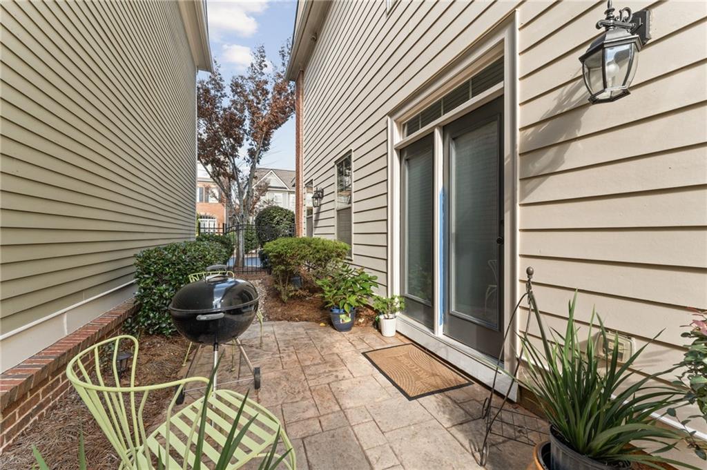 Johns Creek, Georgia, 30022, United States, 3 Bedrooms Bedrooms, ,4 BathroomsBathrooms,Residential,For Sale,2002058