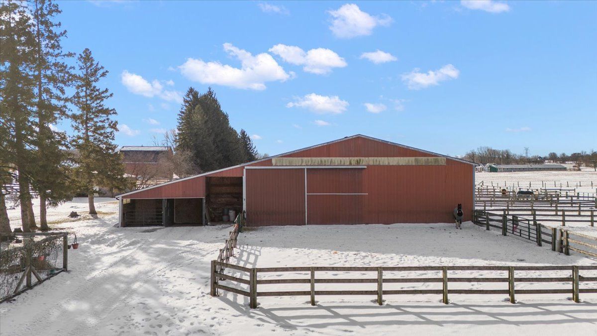 Metamora, Michigan, 48455, United States, 3 Bedrooms Bedrooms, ,2 BathroomsBathrooms,Residential,For Sale,1705008