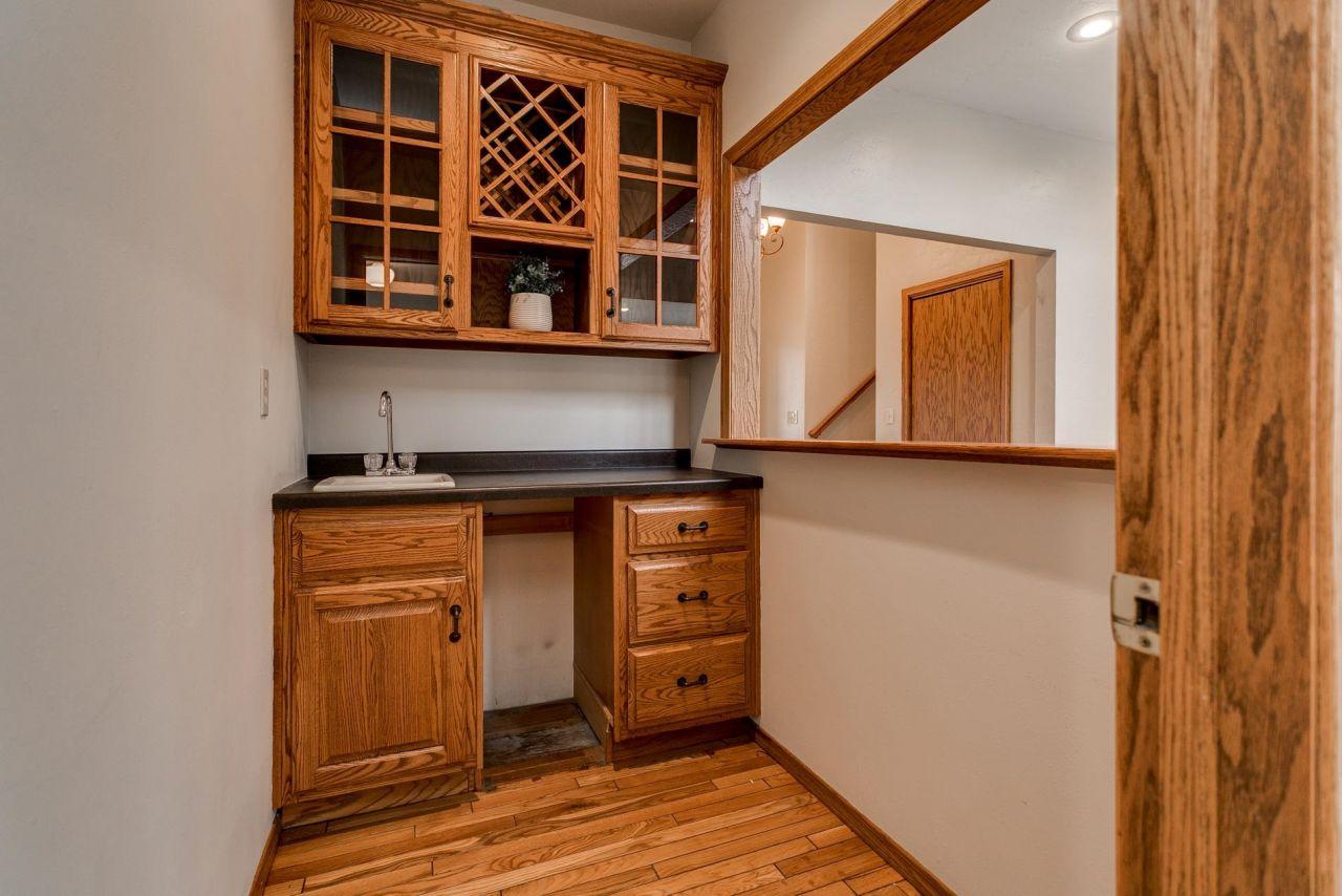 GREEN BAY, Wisconsin, 54313, United States, 5 Bedrooms Bedrooms, ,4 BathroomsBathrooms,Residential,For Sale,1768354