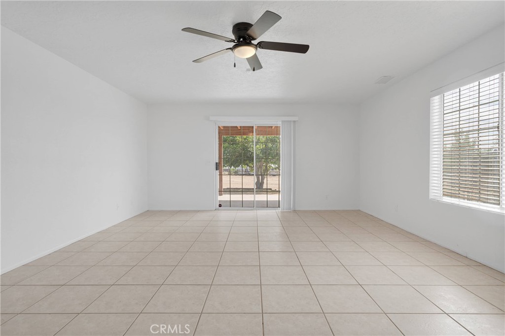 Phelan, California, 92371, United States, 3 Bedrooms Bedrooms, ,3 BathroomsBathrooms,Residential,For Sale,1881862