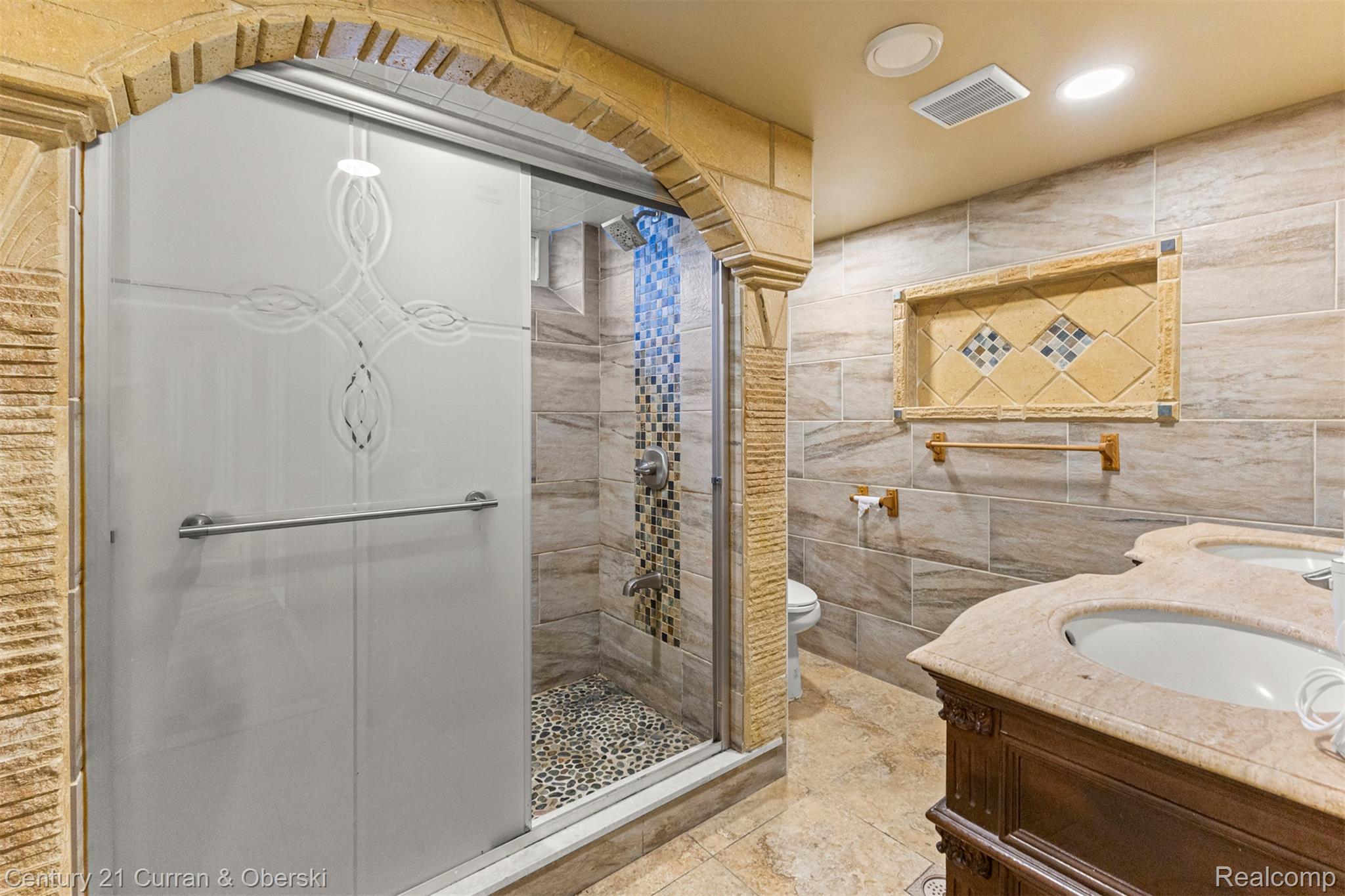 Dearborn Heights, Michigan, 48127, United States, 3 Bedrooms Bedrooms, ,3 BathroomsBathrooms,Residential,For Sale,1979966