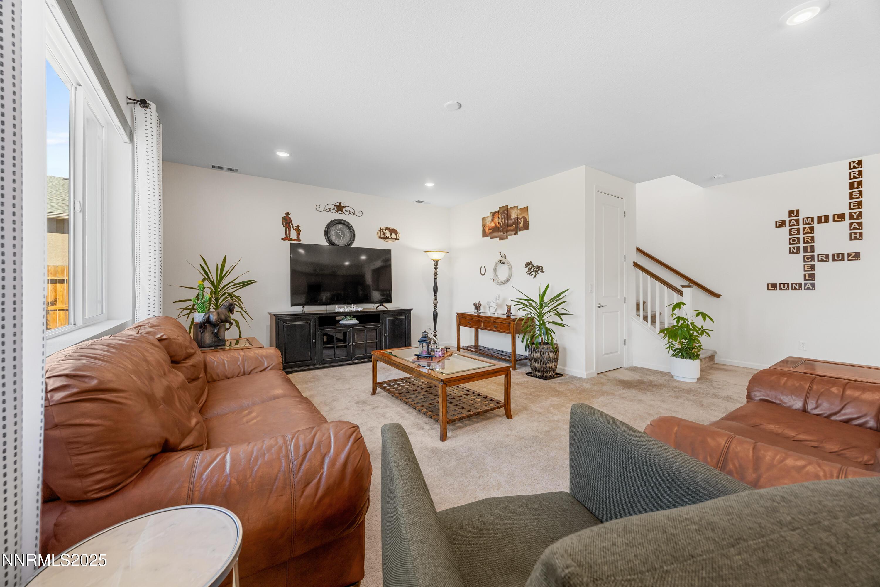 Sparks, Nevada, 89436, United States, 5 Bedrooms Bedrooms, ,4 BathroomsBathrooms,Residential,For Sale,1908549