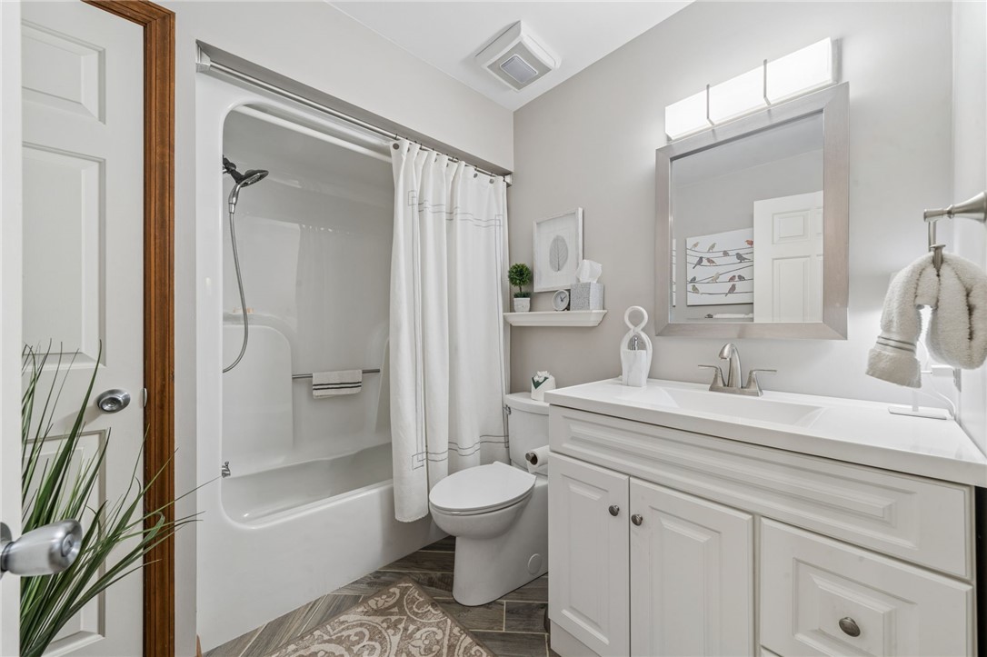 Level Green, Pennsylvania, 15085, United States, 4 Bedrooms Bedrooms, ,4 BathroomsBathrooms,Residential,For Sale,2049075