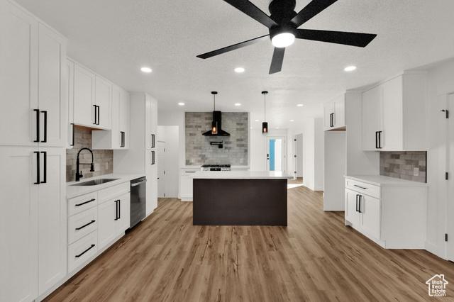 Murray, Utah, 84107, United States, 5 Bedrooms Bedrooms, ,3 BathroomsBathrooms,Residential,For Sale,2009099