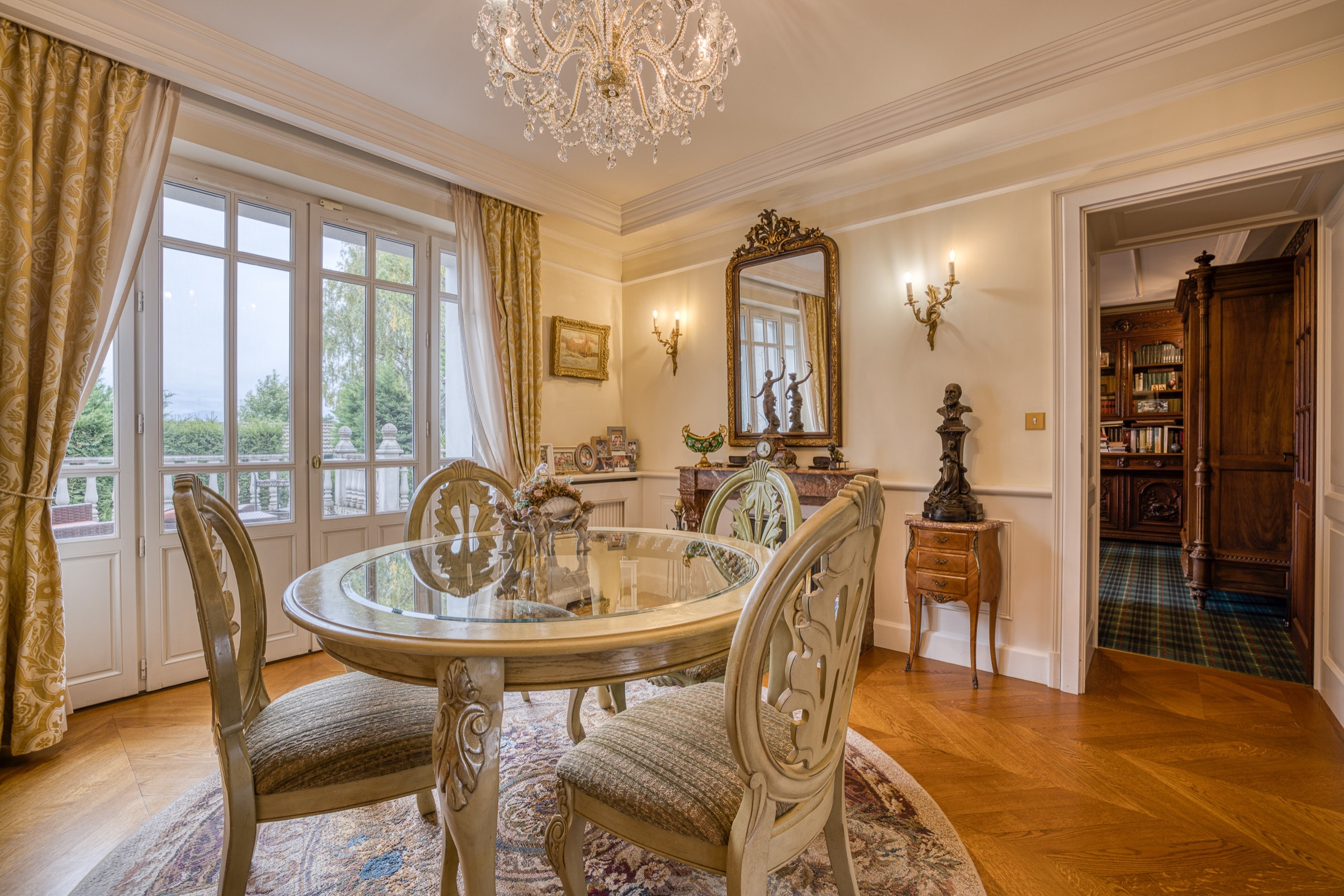  18th century castle with an independent villa in the center of Divonne-les-Bains - 物件實景