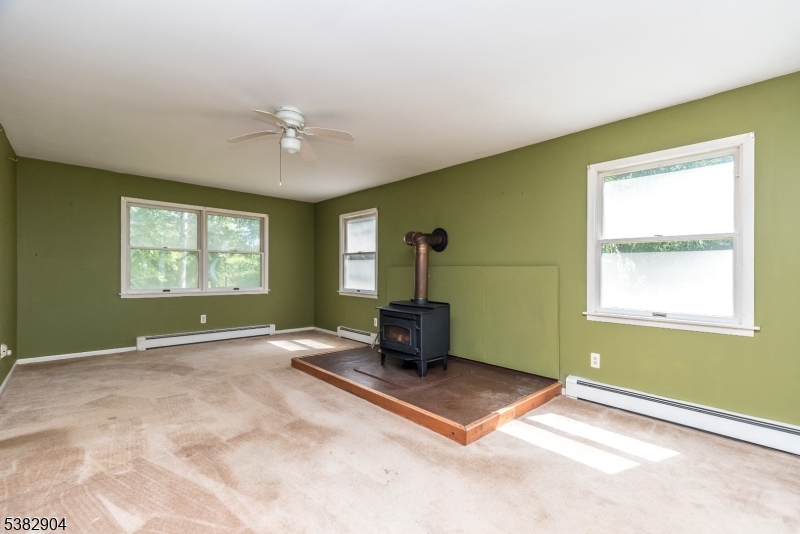 Kingwood Twp., New Jersey, 08867-4402, United States, 4 Bedrooms Bedrooms, ,3 BathroomsBathrooms,Residential,For Sale,1940654
