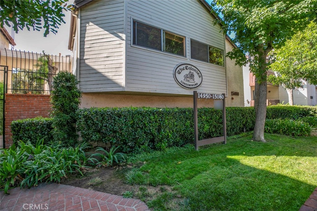 Van Nuys, California, 91411, United States, 2 Bedrooms Bedrooms, ,2 BathroomsBathrooms,Residential,For Sale,1954543