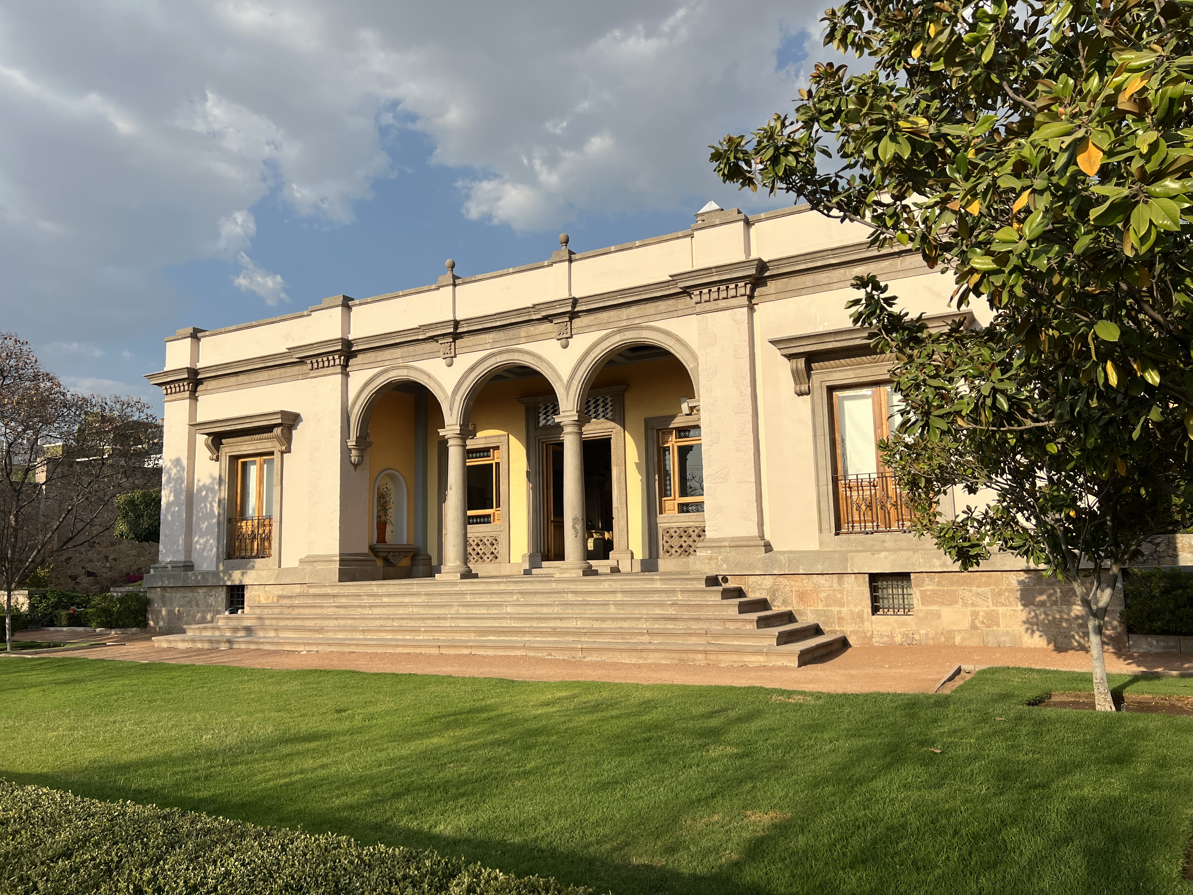 CASA ELENA