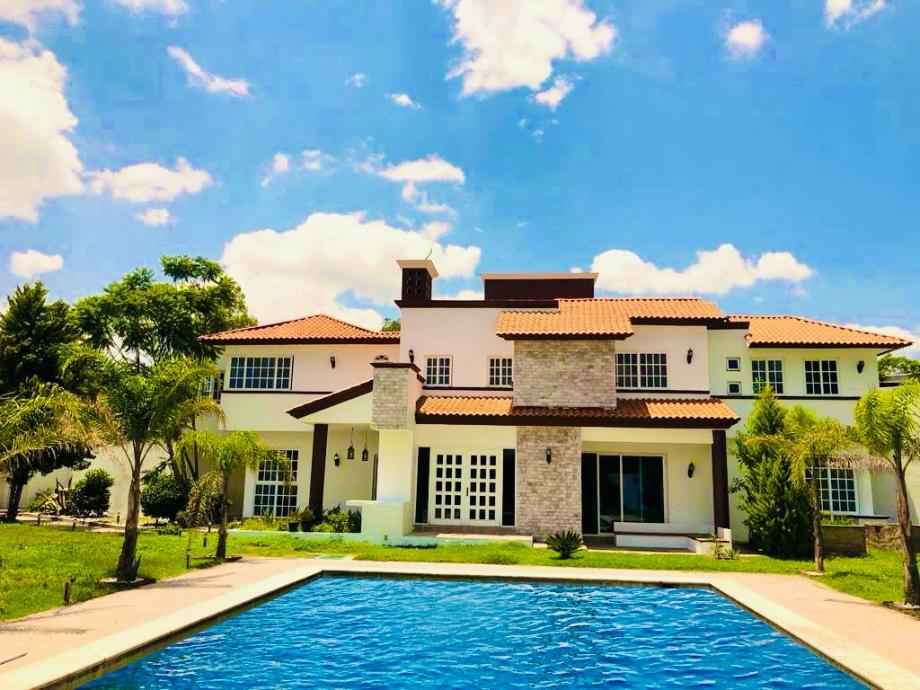 Francisco Javier Mina, Tezoyuca, Estado de méxico, 56000, Mexico, 5 Bedrooms Bedrooms, ,5 BathroomsBathrooms,Residential,For Sale,Francisco Javier Mina,1624961