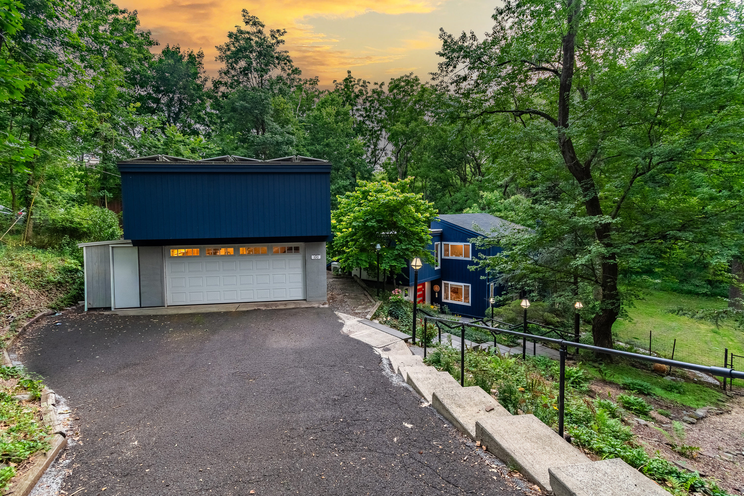  Updated, Open, and Unexpected in Vibrant New Hope - 物件實景
