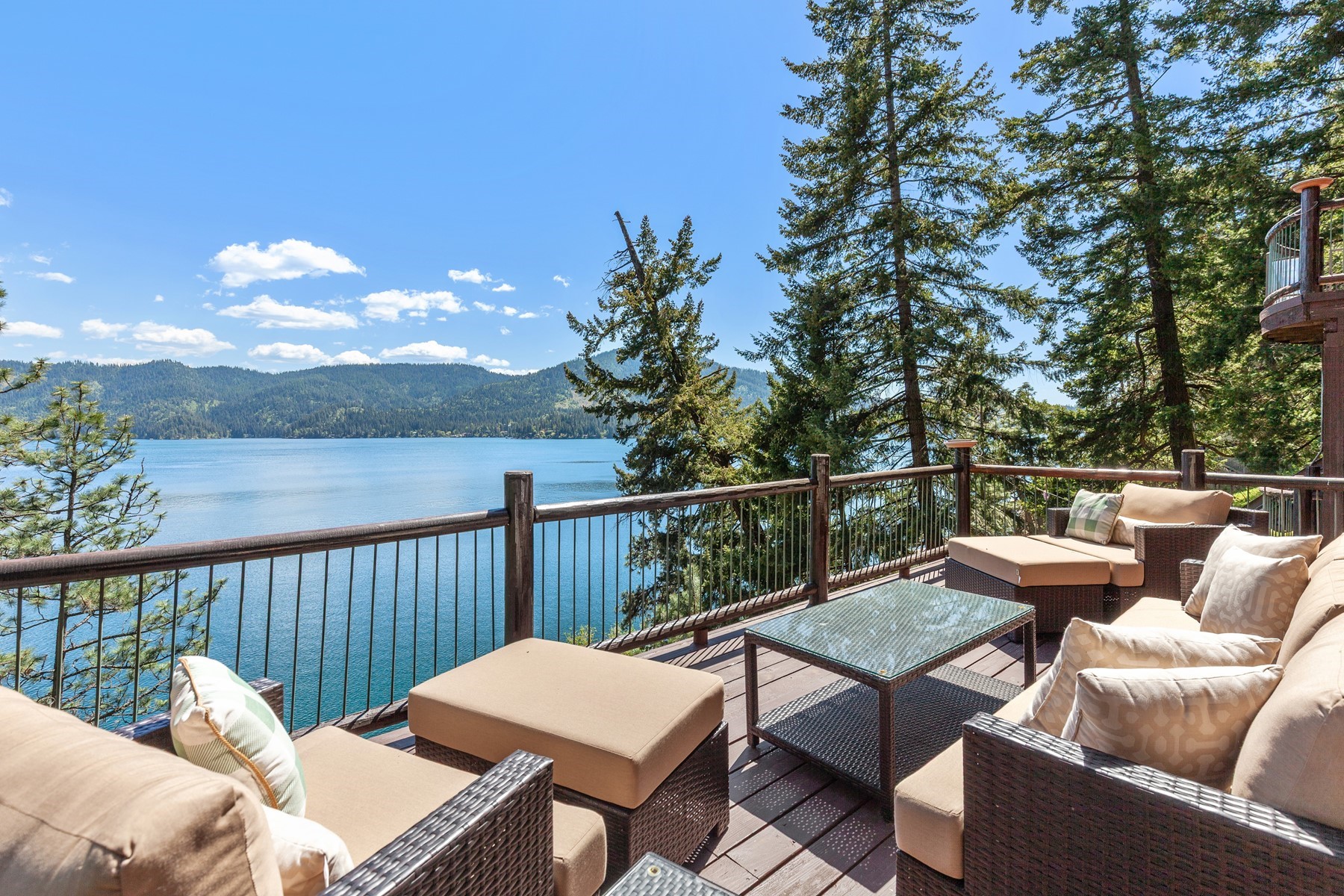  Spectacular Deepwater Hayden Lake Beauty - 物件實景