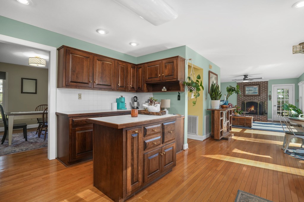 Onancok, Virginia, 23417, United States, 3 Bedrooms Bedrooms, ,3 BathroomsBathrooms,Residential,For Sale,1992886