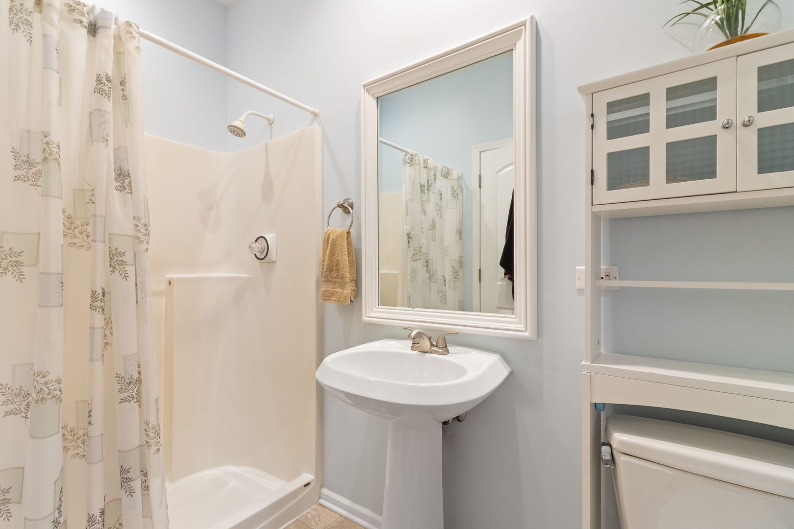 Shorewood, Illinois, 60404, United States, 4 Bedrooms Bedrooms, ,4 BathroomsBathrooms,Residential,For Sale,1971315