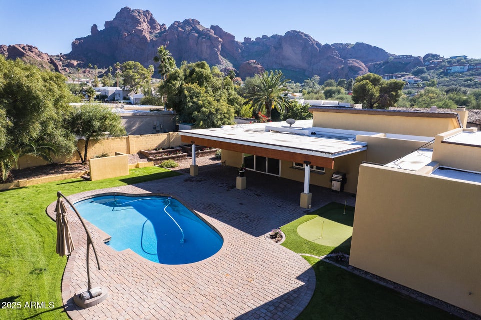 Phoenix, Arizona, 85018, United States, 4 Bedrooms Bedrooms, ,Residential,For Sale,2001186