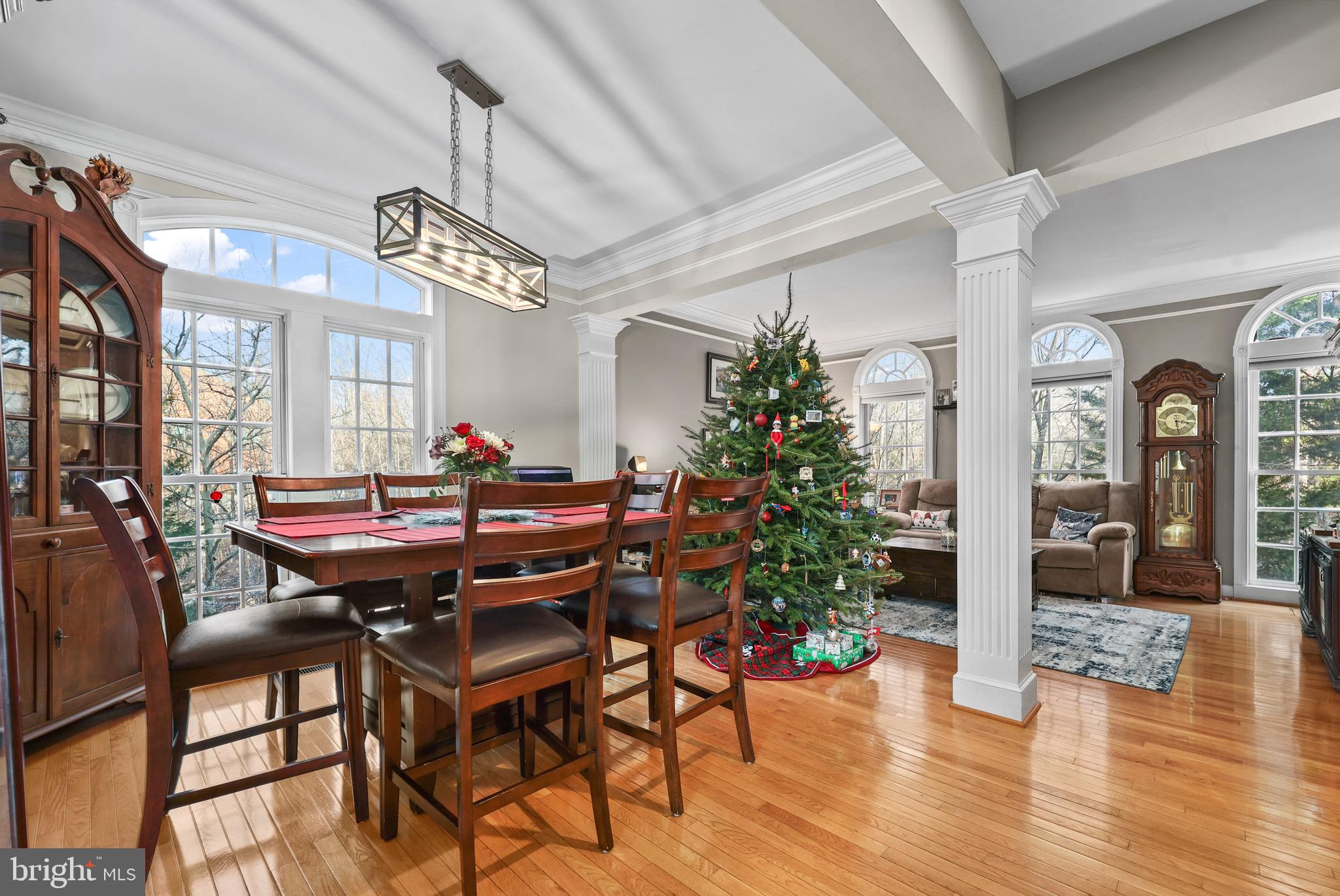 Woodbridge, Virginia, 22192, United States, 4 Bedrooms Bedrooms, ,4 BathroomsBathrooms,Residential,For Sale,2006181