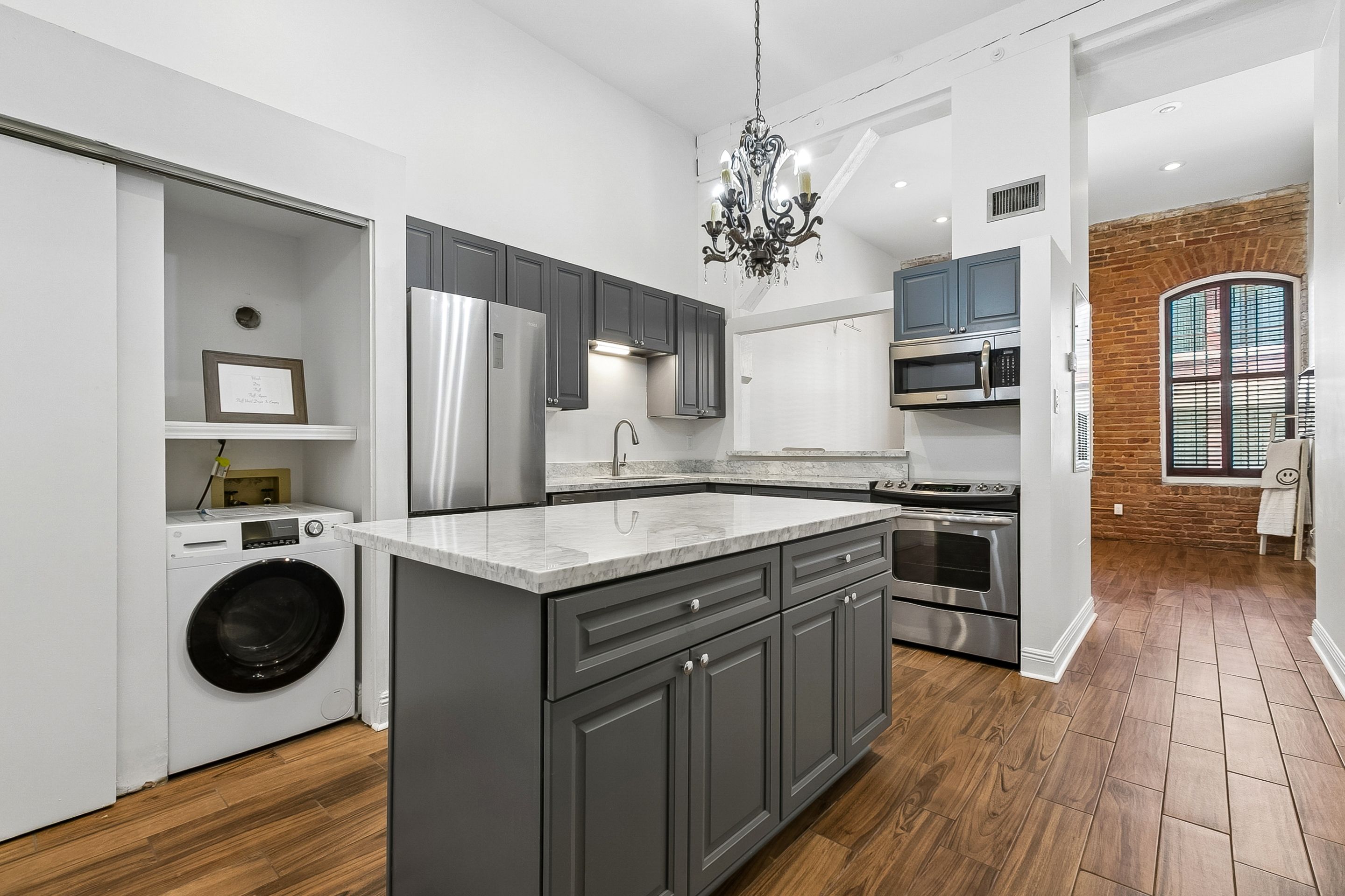 Commerce St, New Orleans, LA 70130