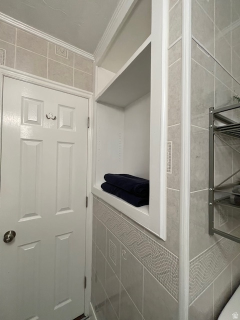 South Jordan, Utah, 84095, United States, 5 Bedrooms Bedrooms, ,3 BathroomsBathrooms,Residential,For Sale,1988282