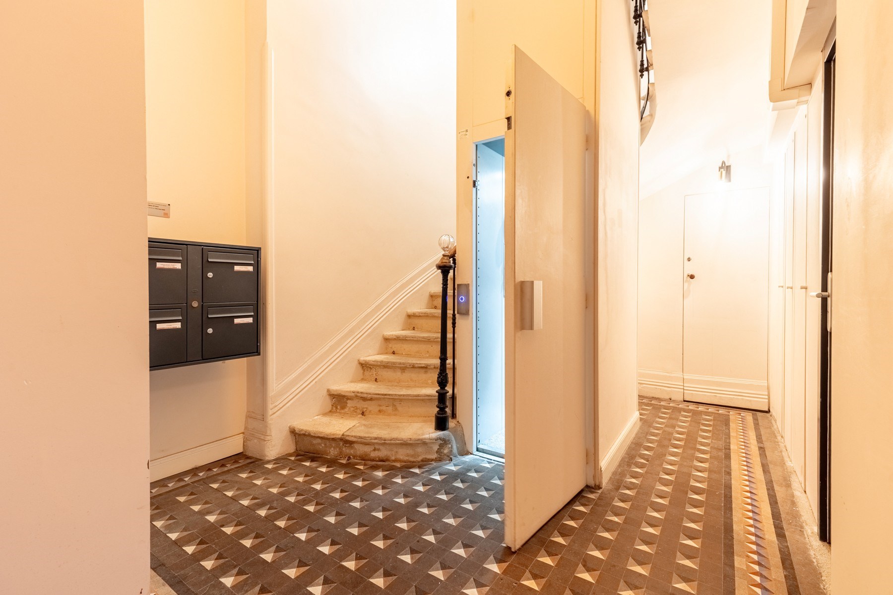  BORDEAUX -  FONDAUDEGE / BARRIERE DU MEDOC - SUMPTUOUS BOURGEOIS APARTMENT - 3 … - 物件實景