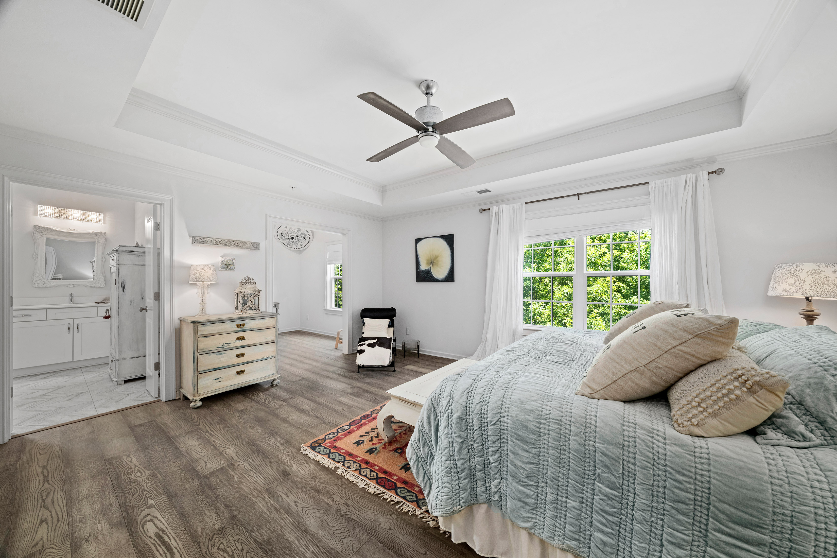 Ideally Positioned in Midwick, One of Alpharetta