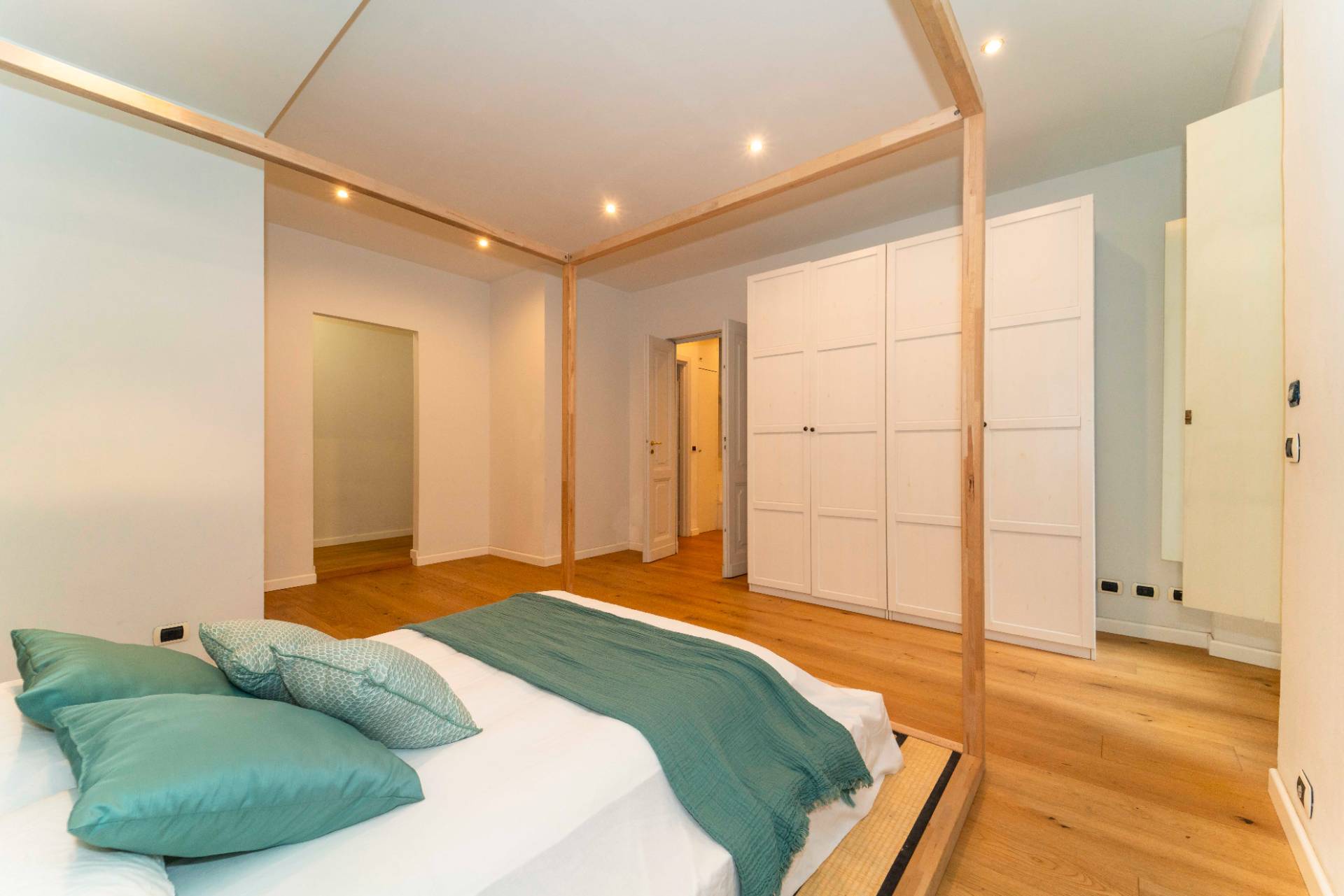 Torino, Torino, 10100, IT, 3 Bedrooms Bedrooms, ,4 BathroomsBathrooms,Residential,For Sale,1989307