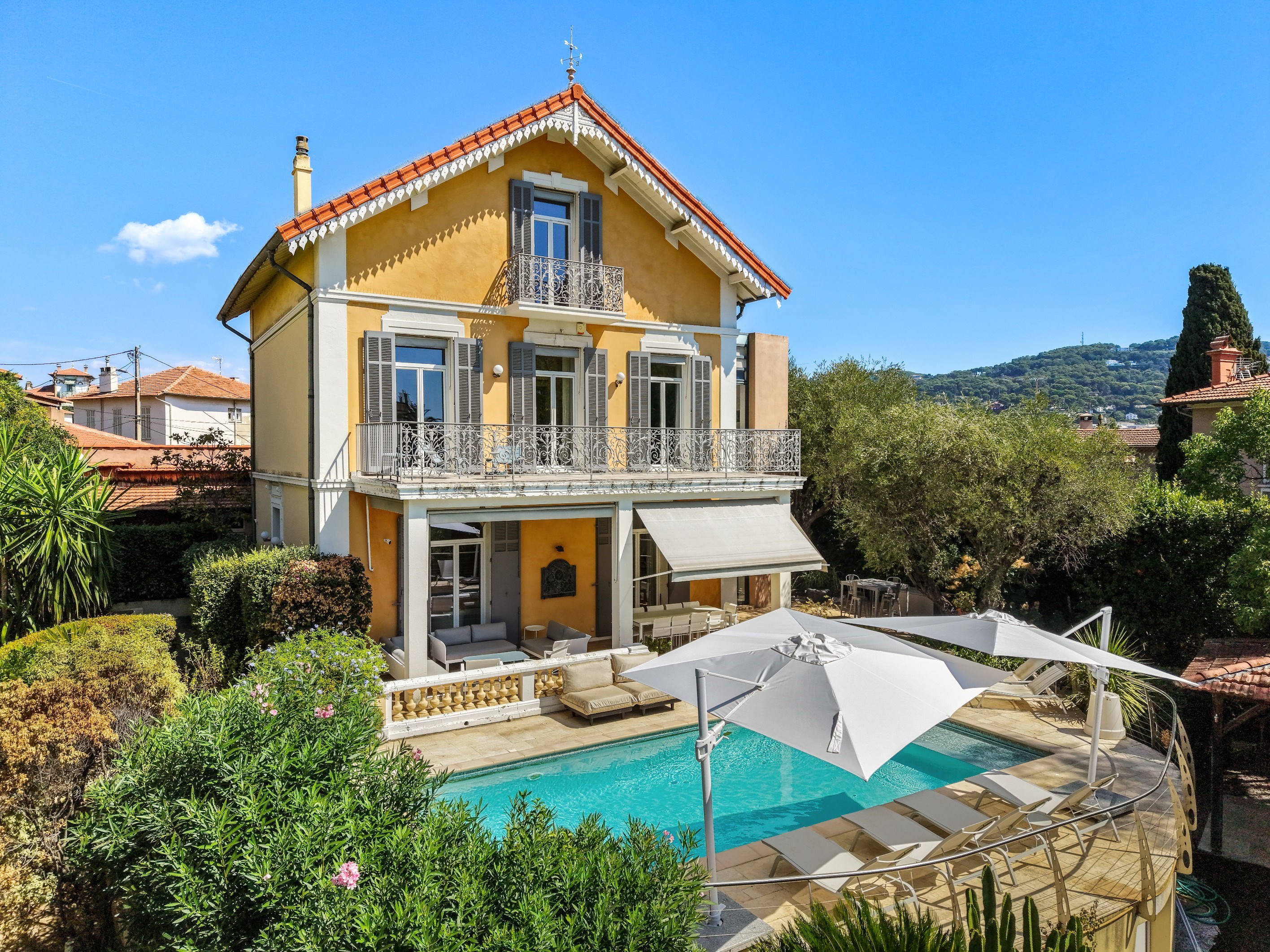  Cannes Petit Juas, six bedroom Belle Époque villa with swimming pool - 物件實景