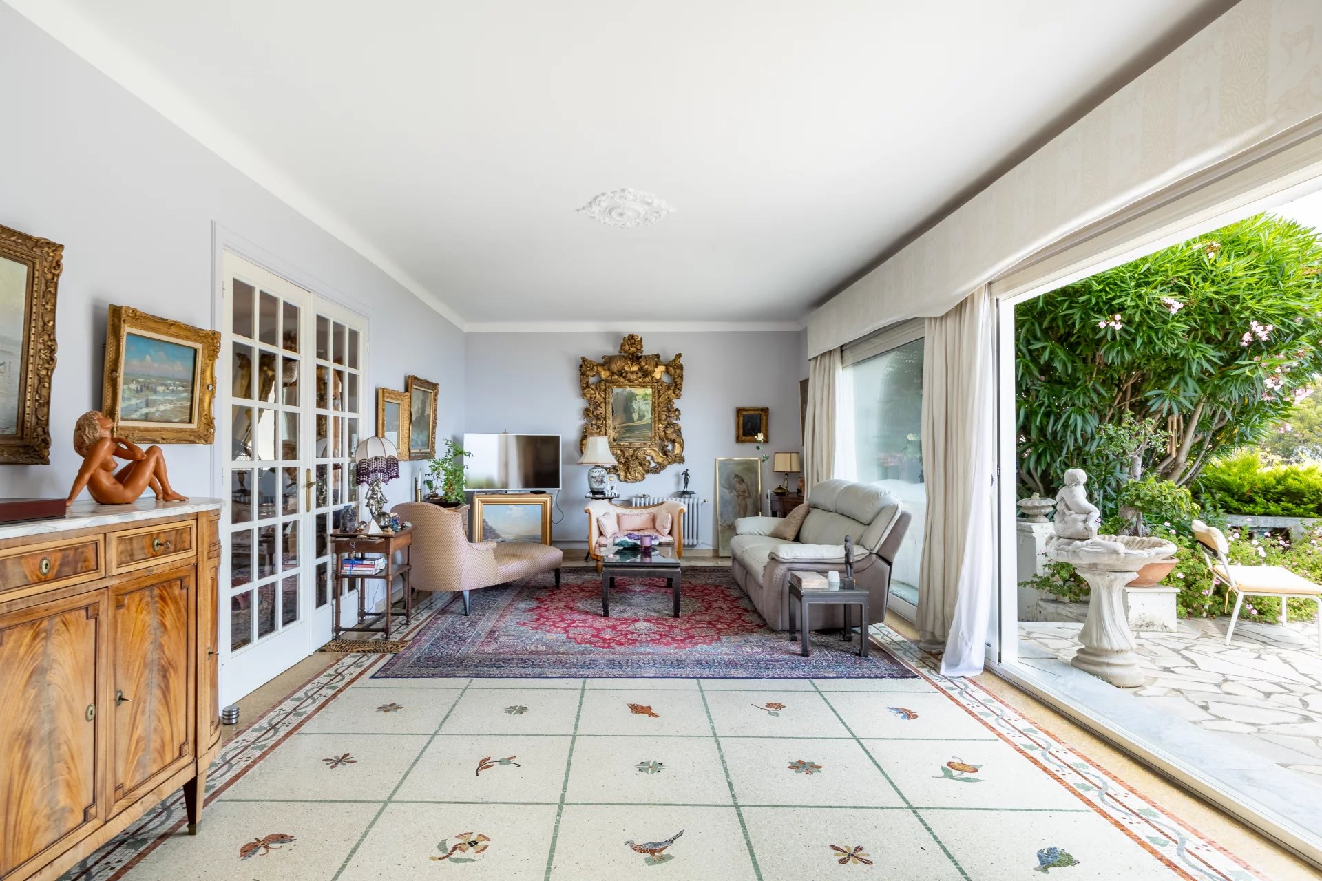 Nice, Provence-Alpes-Côte d’Azur, 06000, FR, 4 Bedrooms Bedrooms, ,4 BathroomsBathrooms,Residential,For Sale,1838302