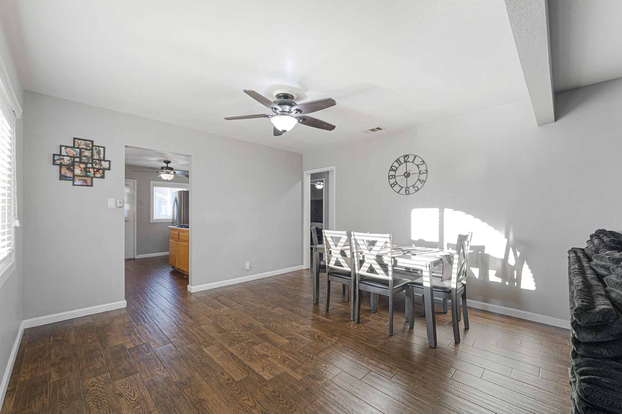 Fontana, California, 92335, United States, 3 Bedrooms Bedrooms, ,1 BathroomBathrooms,Residential,For Sale,1983646