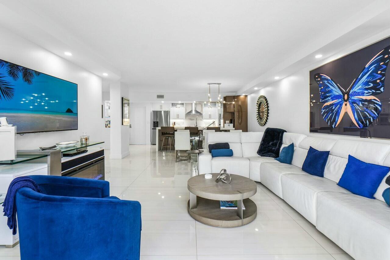 Highland Beach, Florida, 33487, United States, 2 Bedrooms Bedrooms, ,2 BathroomsBathrooms,Residential,For Sale,1882457