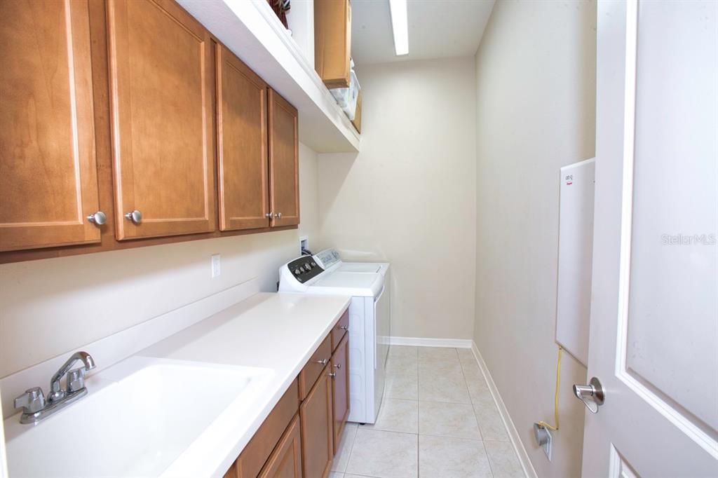 Bradenton, Florida, 34209, United States, 3 Bedrooms Bedrooms, ,2 BathroomsBathrooms,Residential,For Sale,1960540