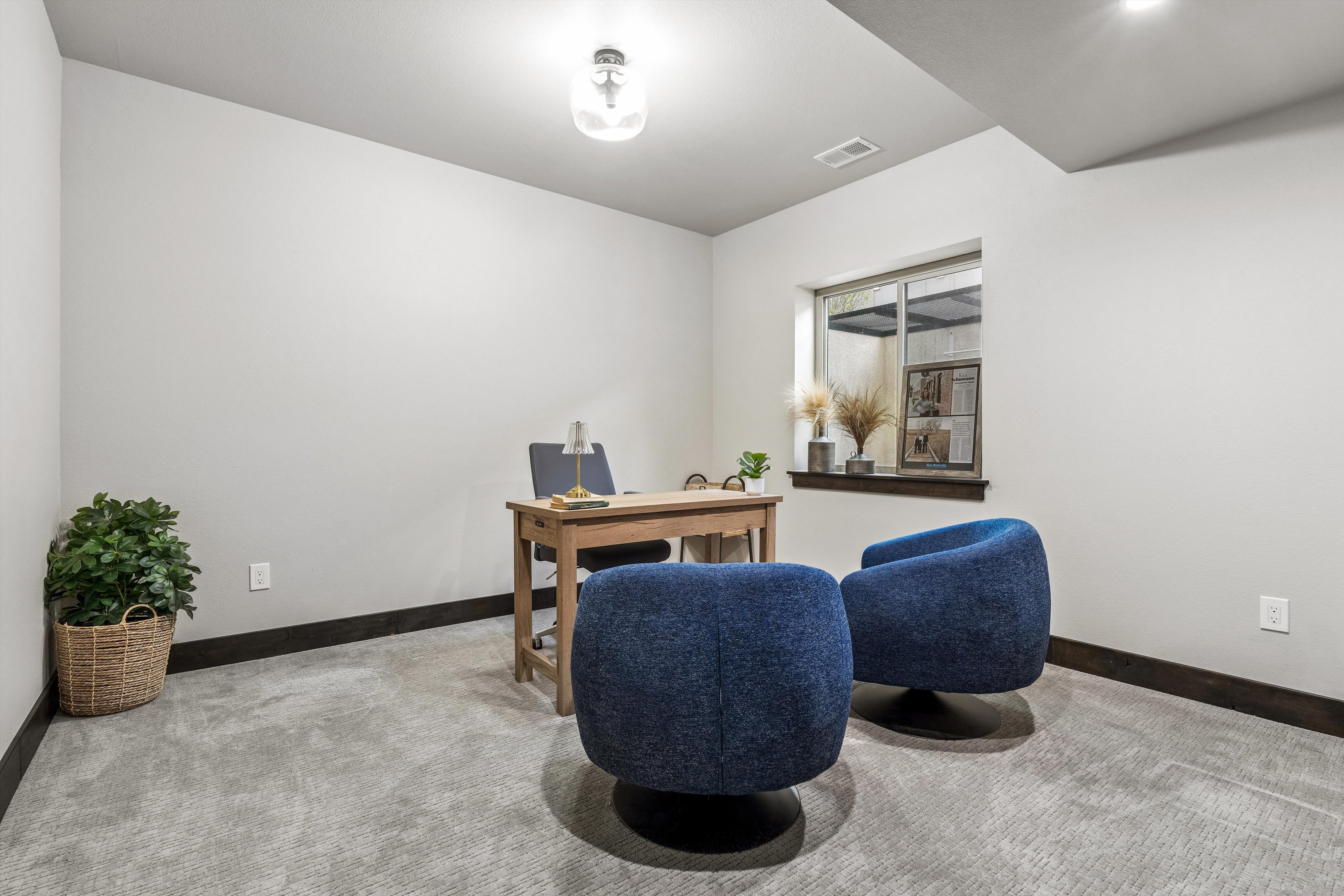  Discover Redefined Living in this Beautifully Designed Home - 物件實景
