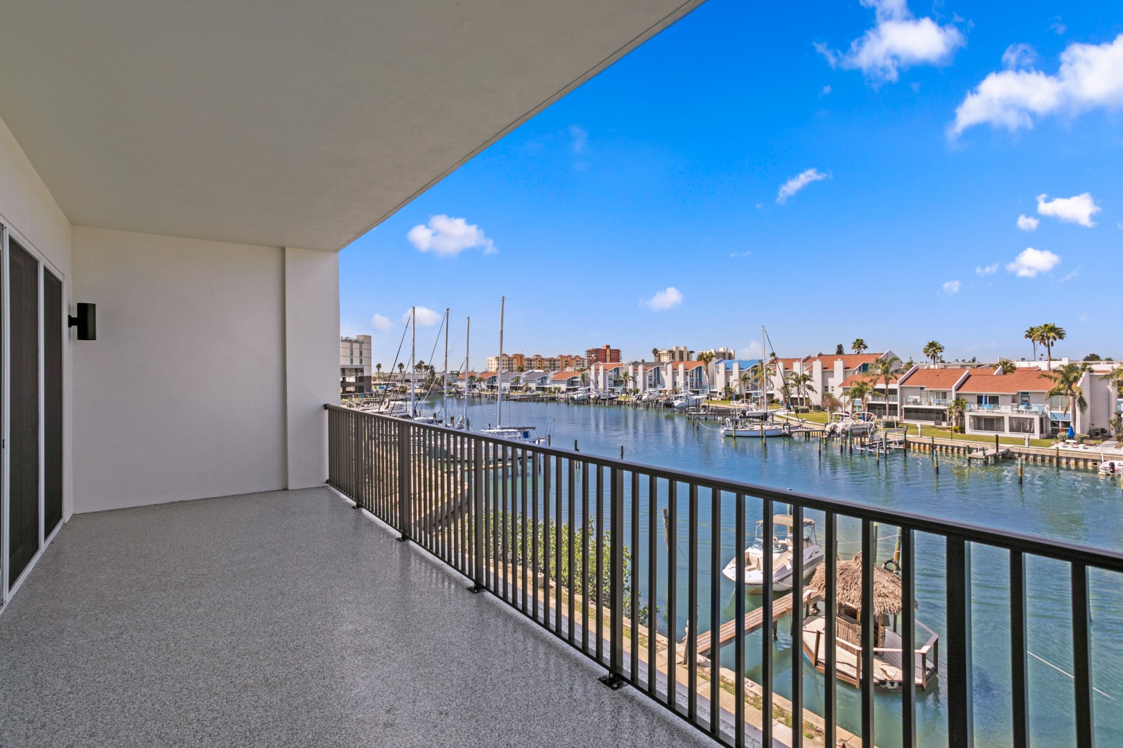 Madeira Beach, Florida, 33708, United States, 3 Bedrooms Bedrooms, ,3 BathroomsBathrooms,Residential,For Sale,1854294