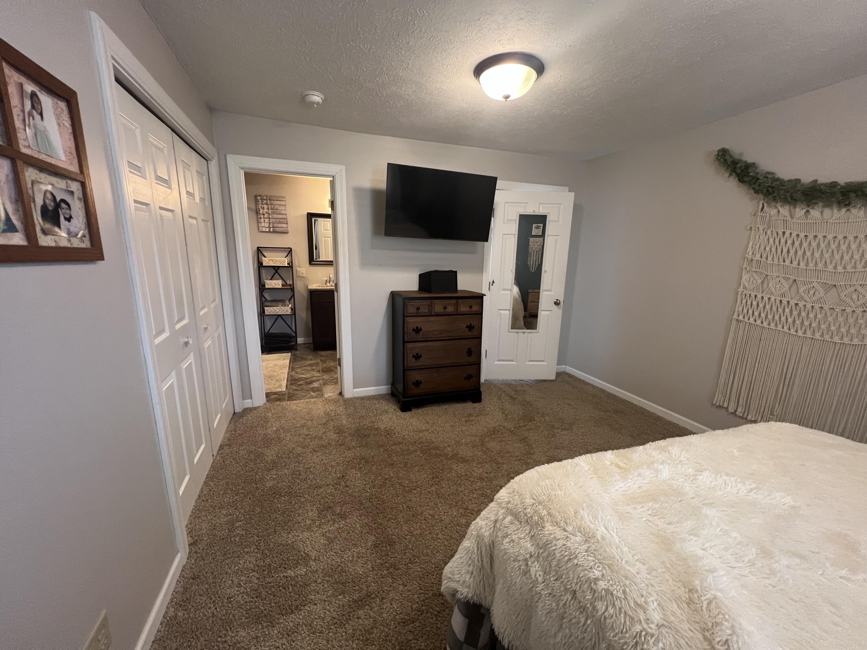 Fremont, Michigan, 49412, United States, 3 Bedrooms Bedrooms, ,2 BathroomsBathrooms,Residential,For Sale,1743034