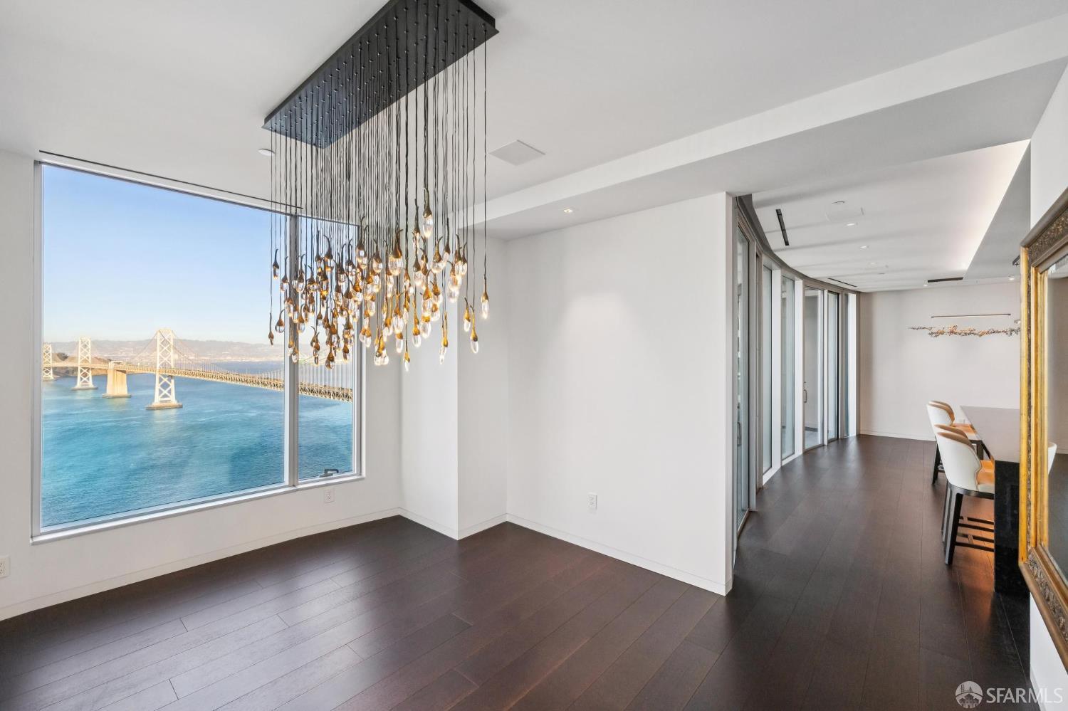 San Francisco, California, 94105, United States, 3 Bedrooms Bedrooms, ,4 BathroomsBathrooms,Residential,For Sale,1994422