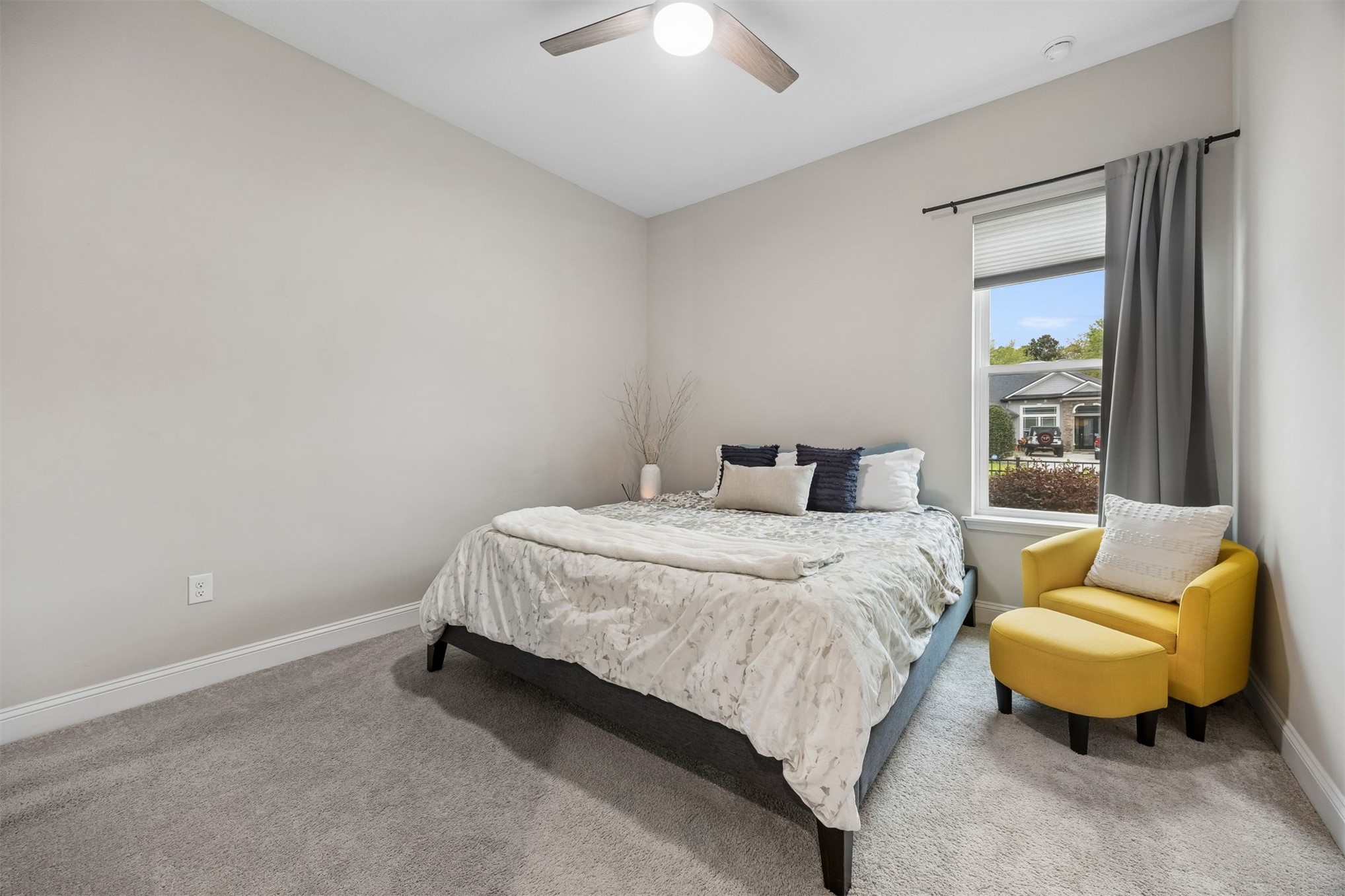 Fernandina Beach, Florida, 32034, United States, 3 Bedrooms Bedrooms, ,2 BathroomsBathrooms,Residential,For Sale,2031071