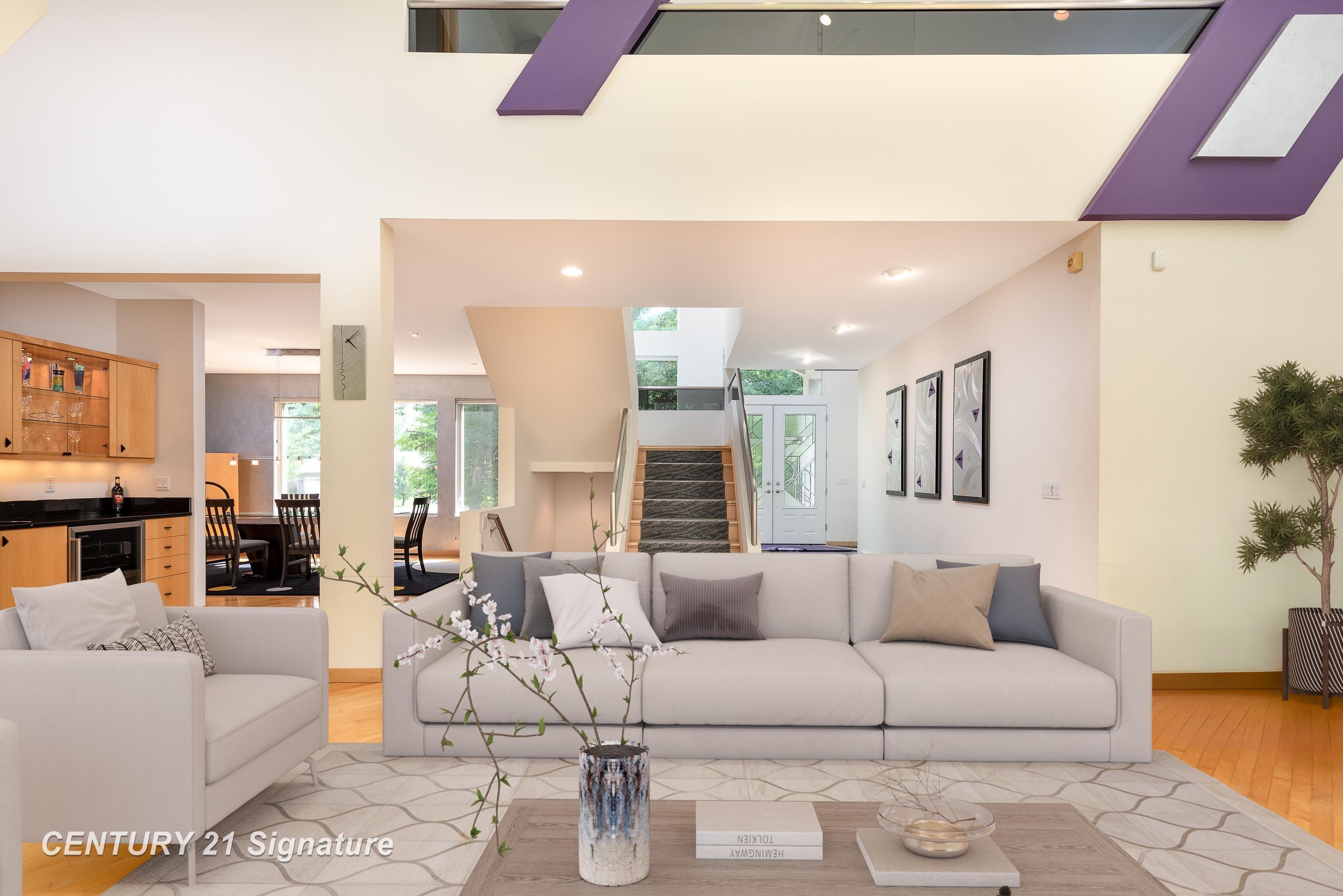 Midland, Michigan, 48642, United States, 4 Bedrooms Bedrooms, ,5 BathroomsBathrooms,Residential,For Sale,1979338