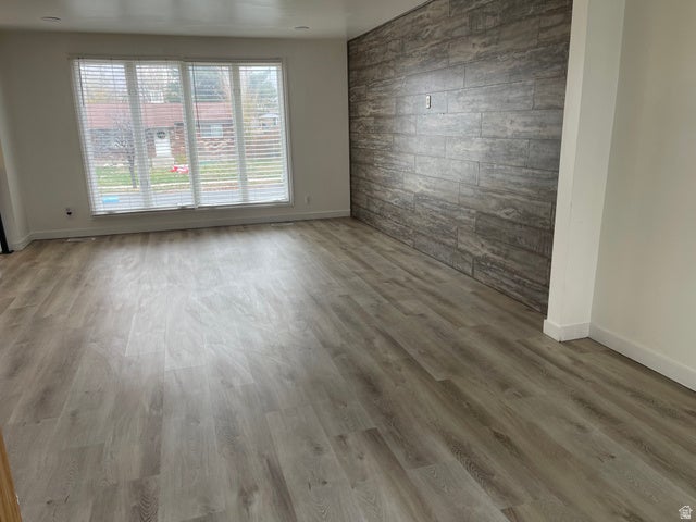 Sandy, Utah, 84070, United States, 3 Bedrooms Bedrooms, ,1 BathroomBathrooms,Residential,For Sale,2006022