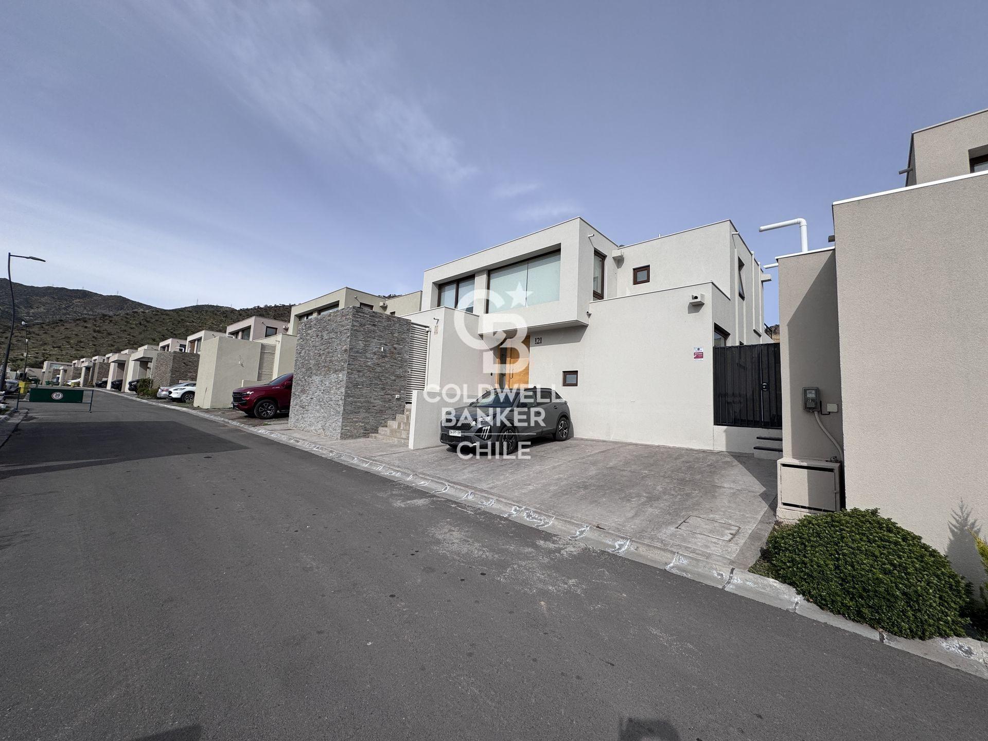 Colina, Chile, 5 Bedrooms Bedrooms, ,4 BathroomsBathrooms,Residential,For Sale,1867480